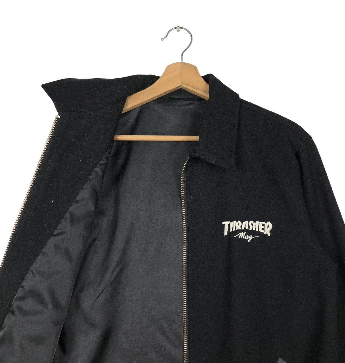 Japanese Brand 🔥VINTAGE BIKER JACKET SKATE THRASHER BIG LOGO PUNK DESIGN Size US M / EU 48-50 / 2 - 5 Thumbnail