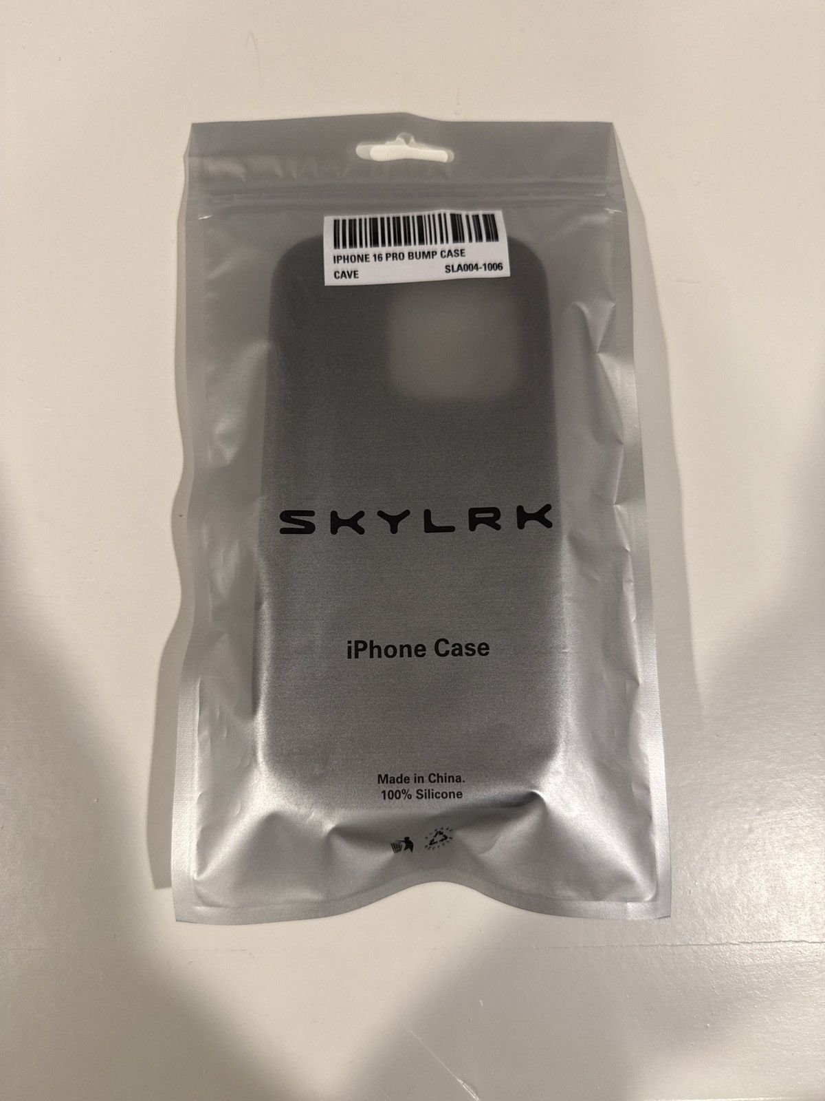 SKYLRK SKYLRK Iphone 16 pro bump case Size ONE SIZE - 4 Thumbnail