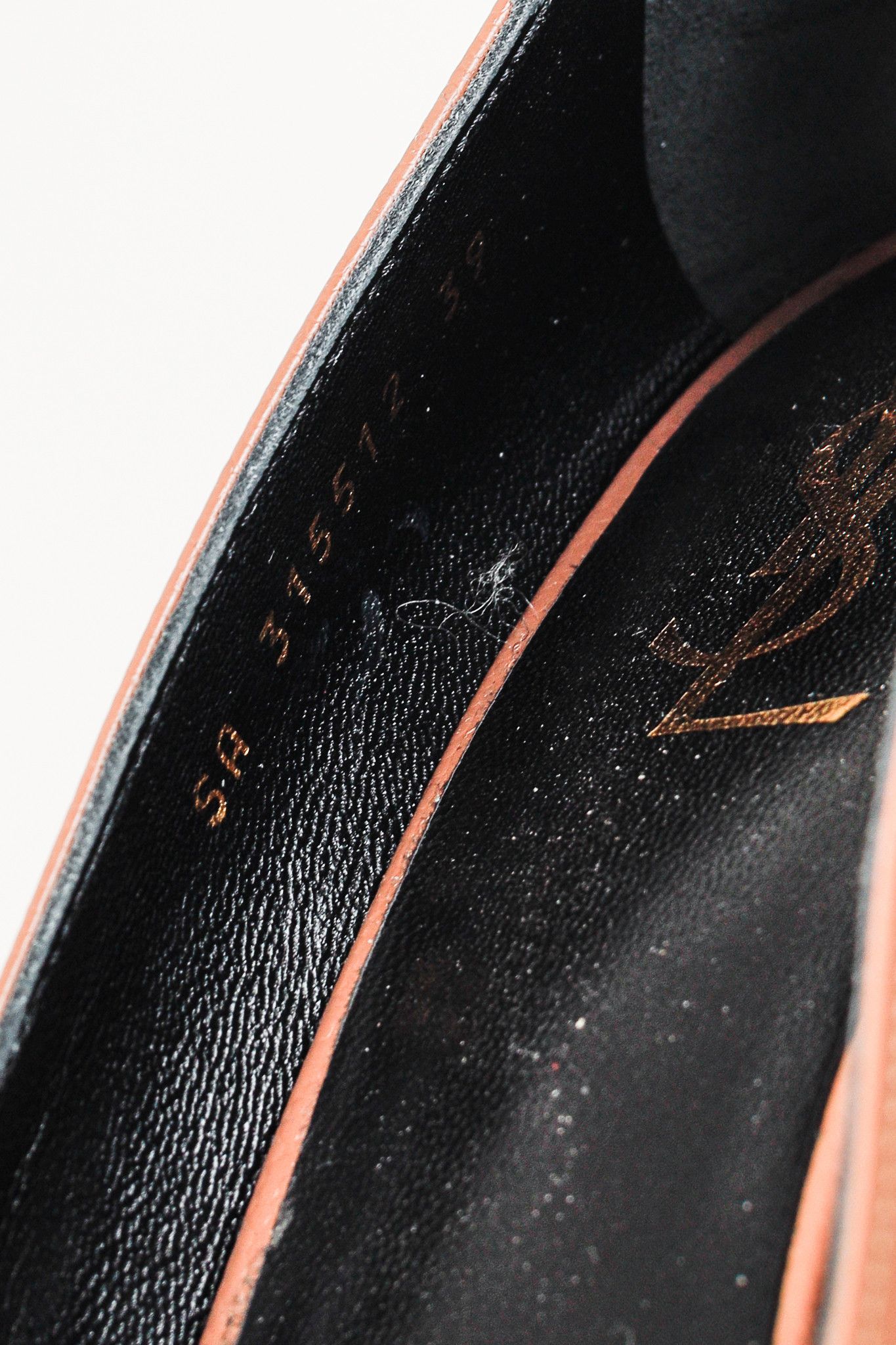Saint Laurent Paris Saint Laurent Nude Beige Stingray-Stamped Leather Pumps Size US 8.5 / IT 38.5 - 10 Thumbnail