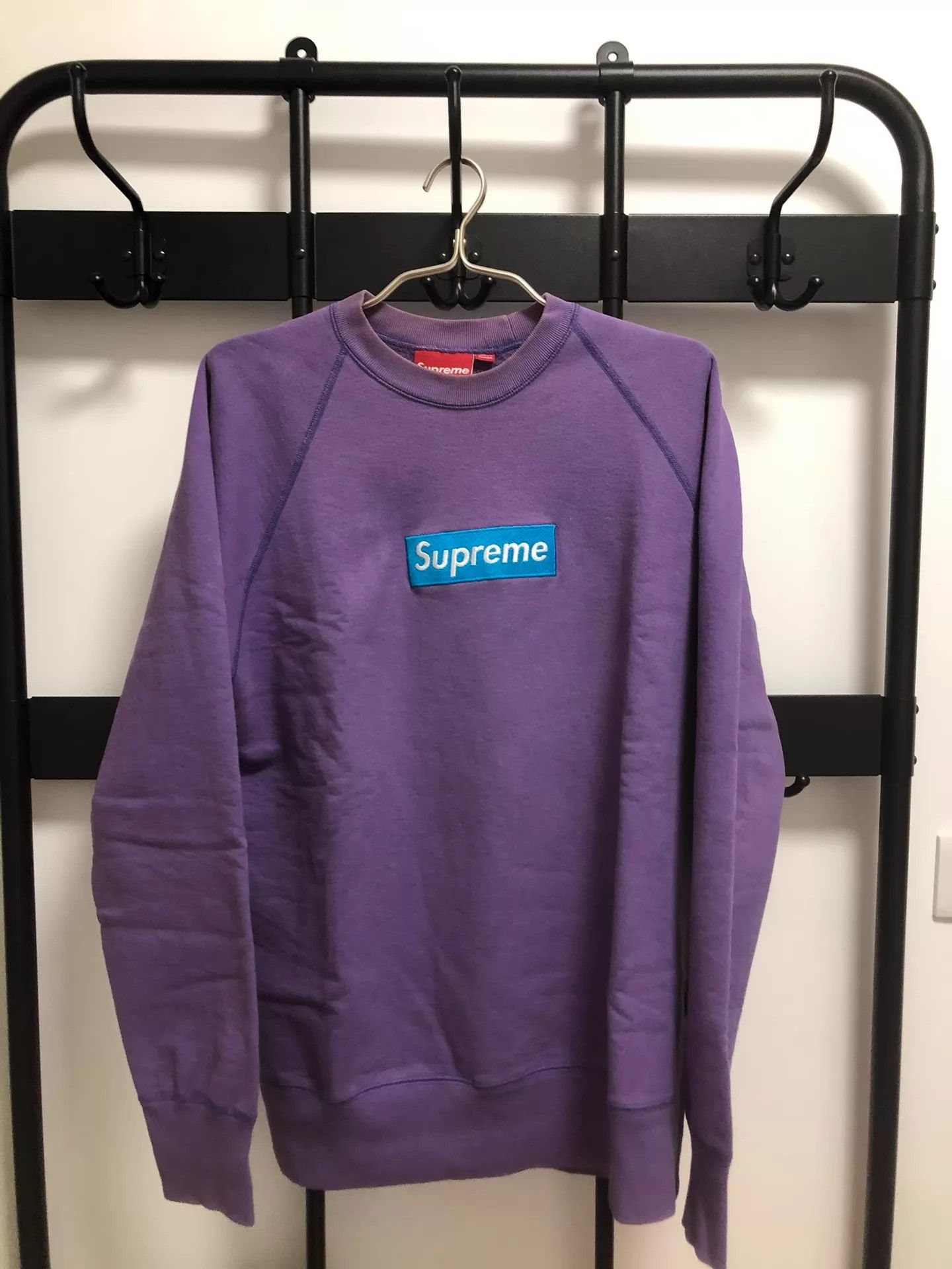 Supreme Supreme teal/purple box logo crewneck L stained Size US L / EU 52-54 / 3 - 1 Thumbnail
