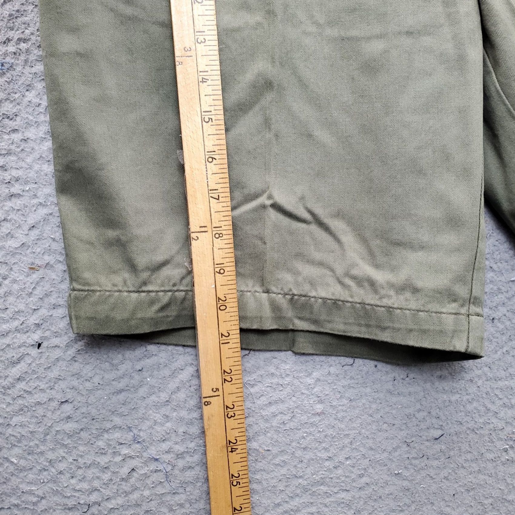 Arrow Arrow Khakis Shorts Mens 34W Green Classic Chino Casual Comfortable Charcoal Wash Size 34 Mens Size US 34 / EU 50 - 3 Thumbnail