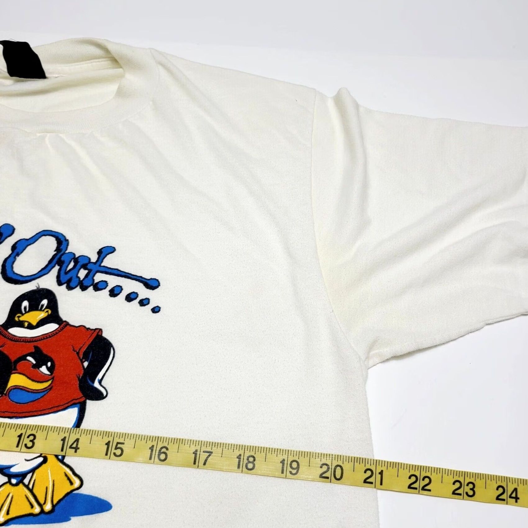 Anvil VINTAGE 1986 "Hanging Out At Sea World" Adult XL Single Stitch Penguins T-Shirt Shirt Mens XS? Size US XL / EU 56 / 4 - 5 Thumbnail