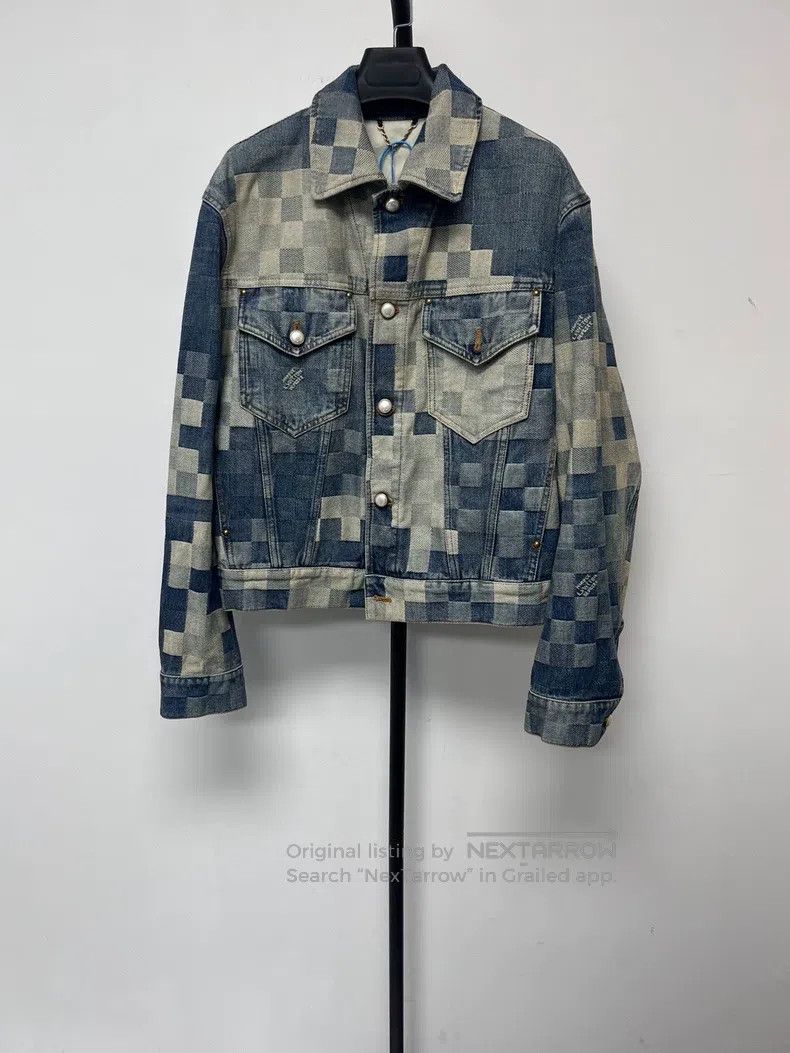 Louis Vuitton Louis Vuitton Mosaic printed lapel, single-breasted, long- Size US S / EU 44-46 / 1 - 1 Thumbnail
