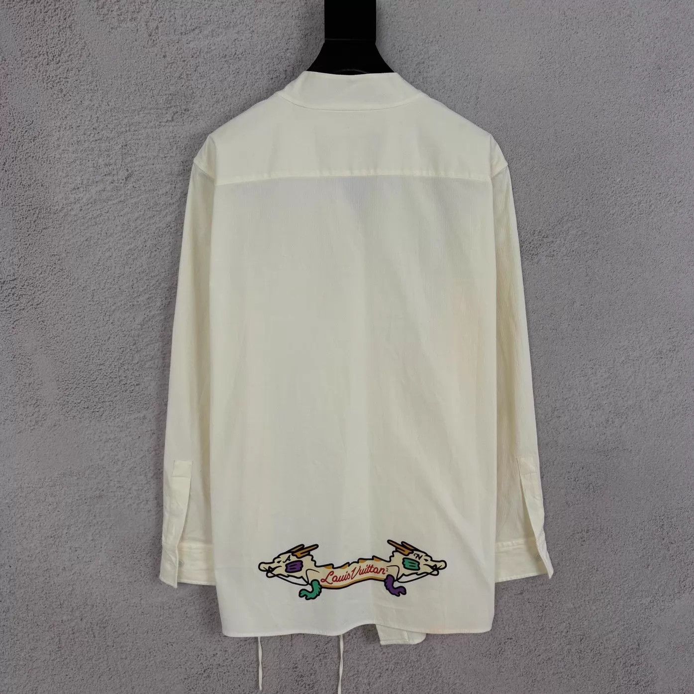 Louis Vuitton LOUIS VUITTON Heart Dragon Logo Kimono Jacket Ivory Size L Size US L / EU 52-54 / 3 - 2 Thumbnail