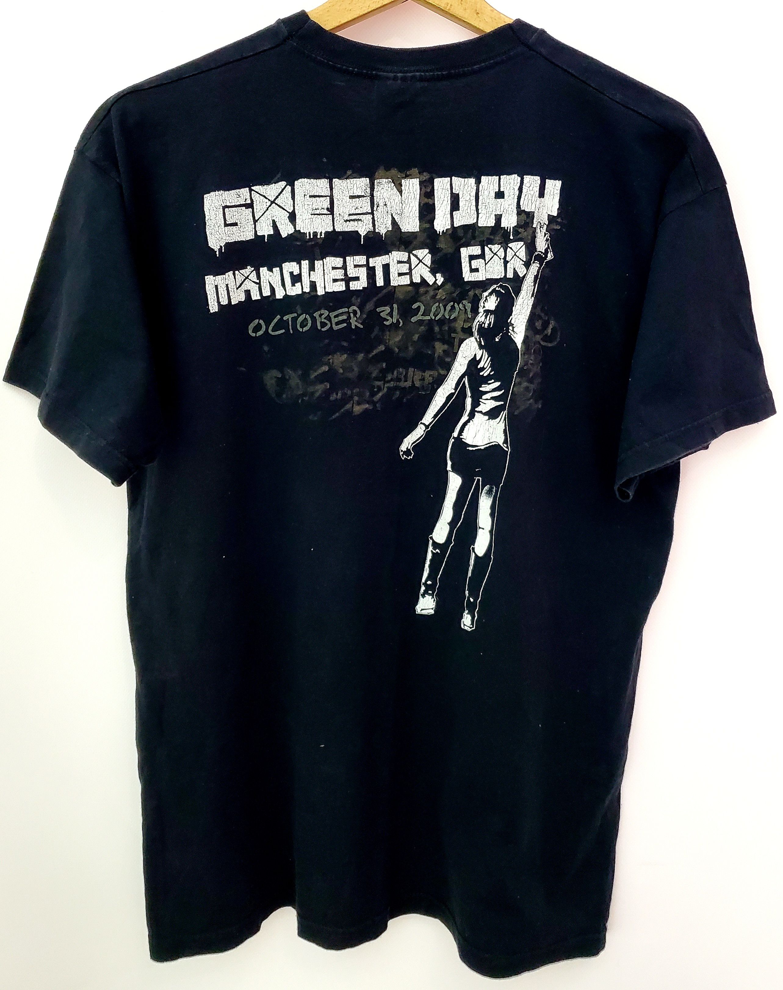 Band Tees Vintage Green Day London Tour T-Shirt size M Size US M / EU 48-50 / 2 - 3 Thumbnail