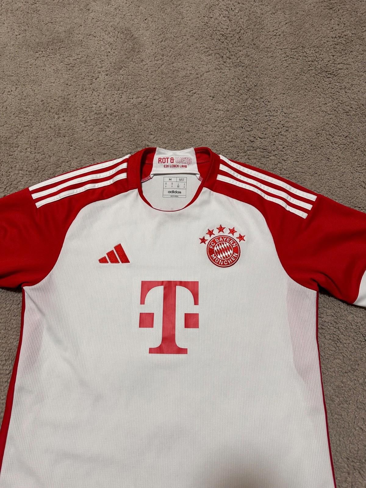 Adidas 2023/24 Adidas Bayern Munich Football Shirt Soccer Jersey Size US M / EU 48-50 / 2 - 3 Thumbnail