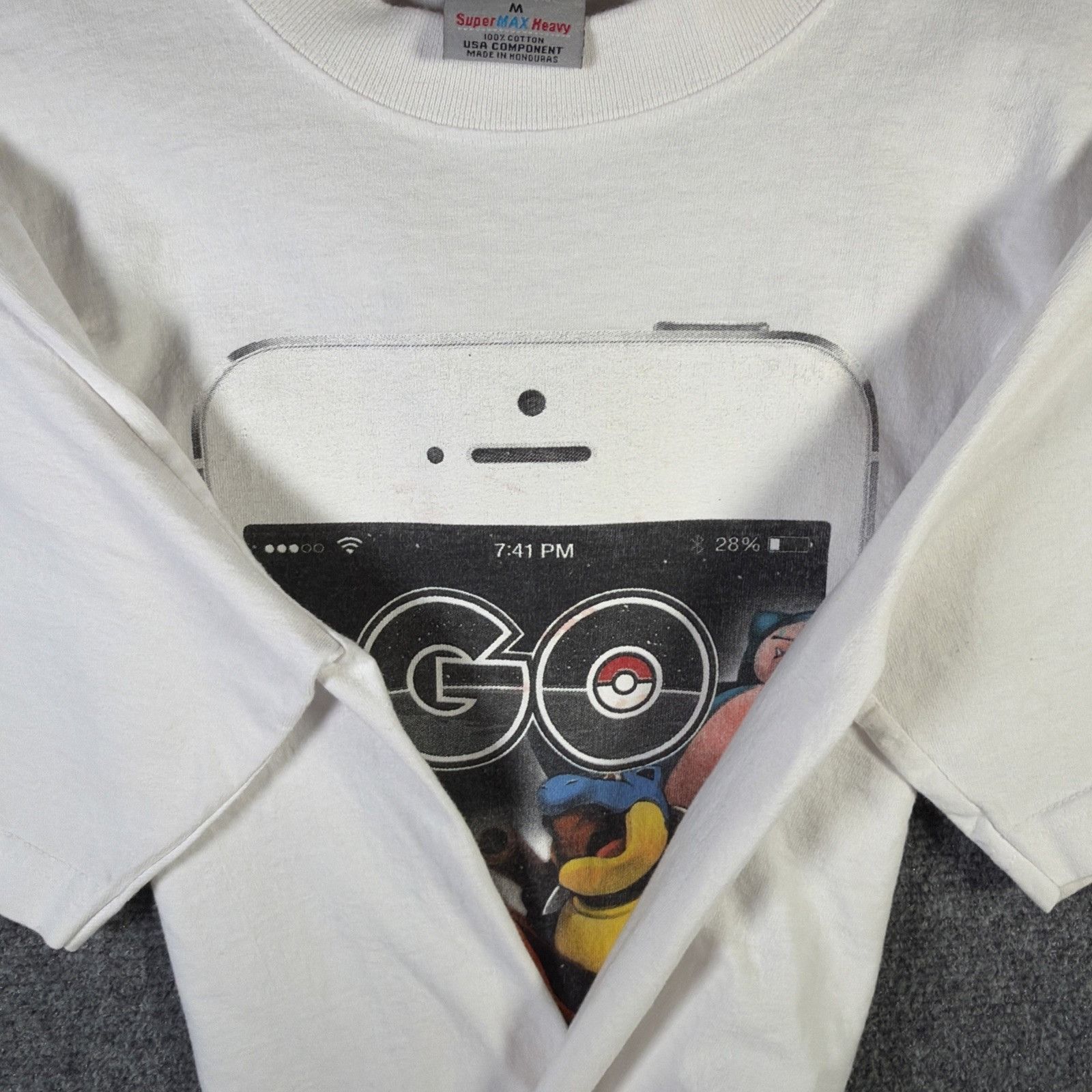 Pokemon Pokemon Go Shirt Mens Medium White Charizard Phone Cartoon Size US M / EU 48-50 / 2 - 6 Thumbnail
