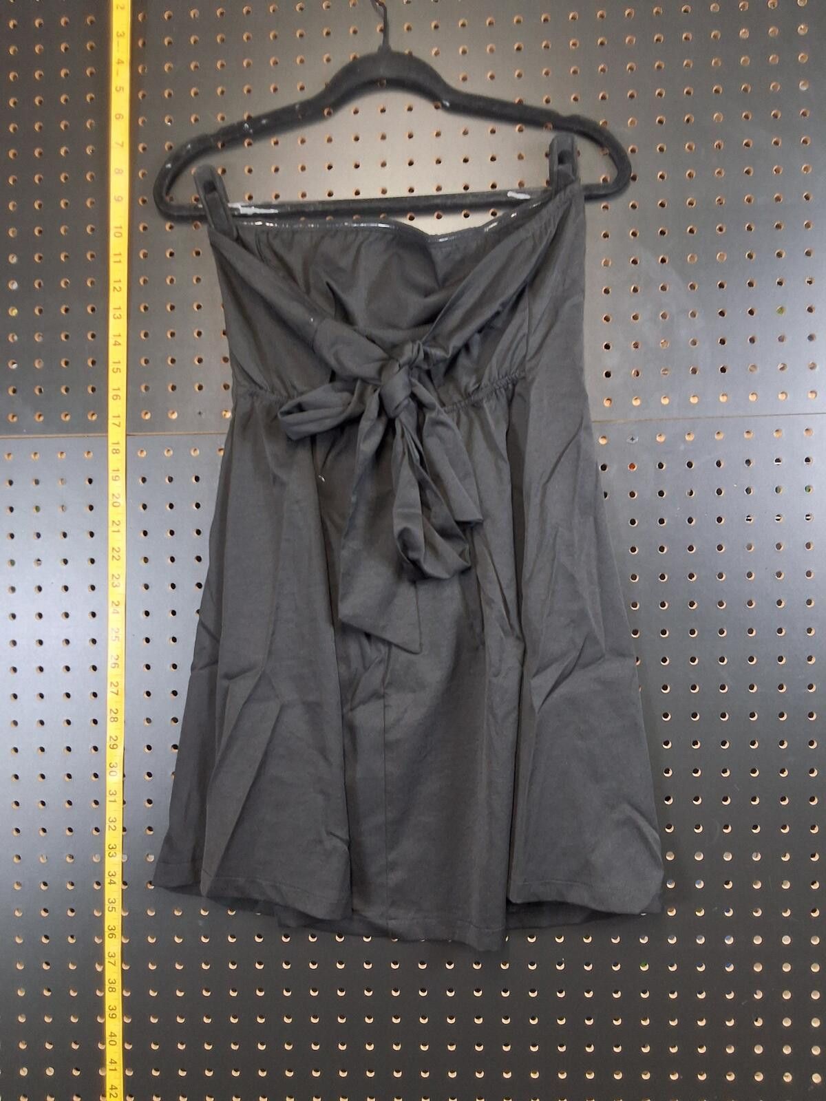 Unknown London Chic Black Strapless Dress with Waist Tie - Elegant & Versit Size M / US 6-8 / IT 42-44 - 2 Thumbnail