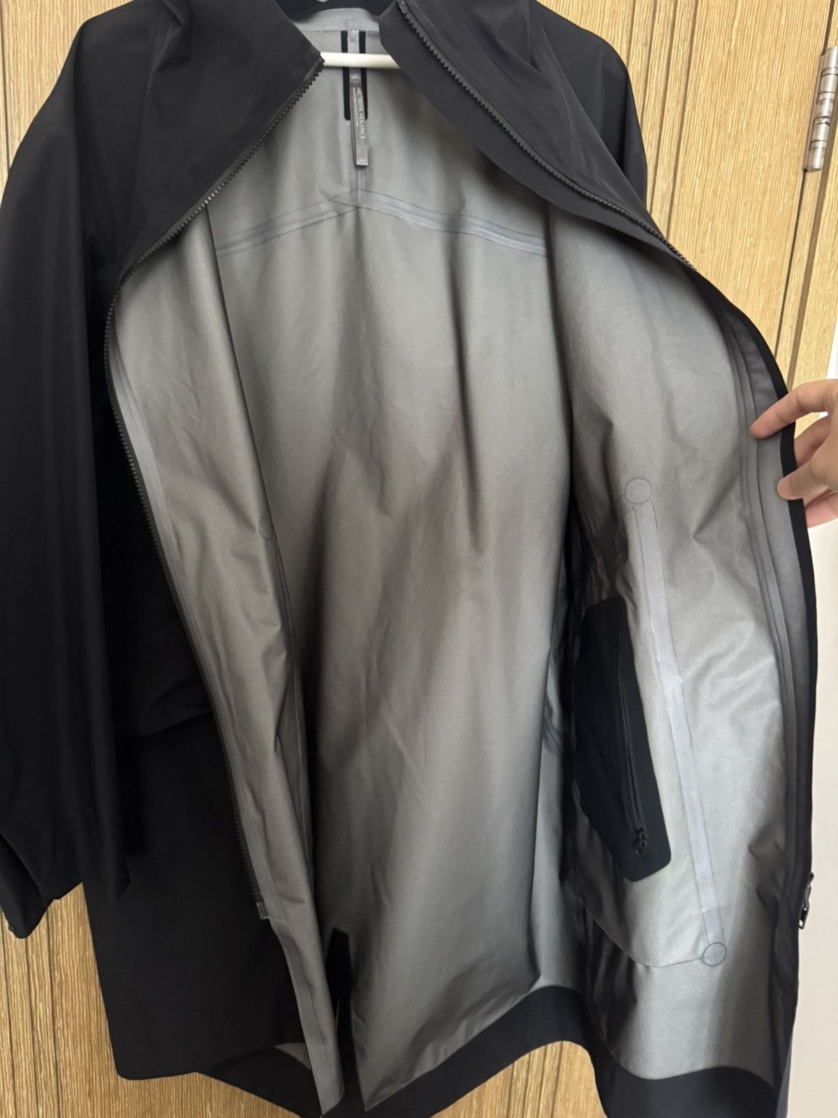 Veilance Monitor Coat (Size Medium) Size US M / EU 48-50 / 2 - 4 Thumbnail