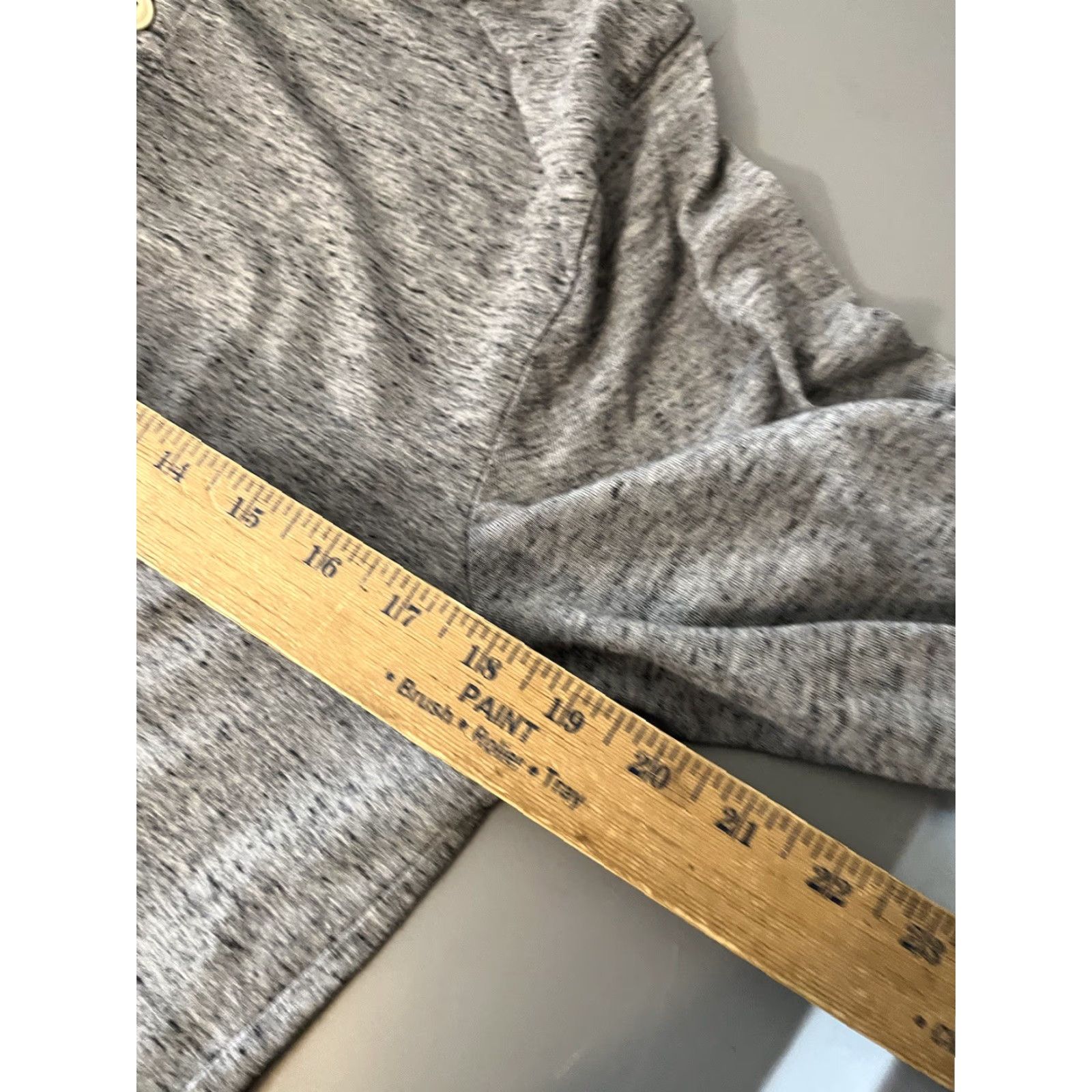 Old Navy Old Navy Men’s Henley Shirt Large Heather Gray Shirt Mens L Gray Henley Old Navy T-Shirt Size US L / EU 52-54 / 3 - 6 Thumbnail