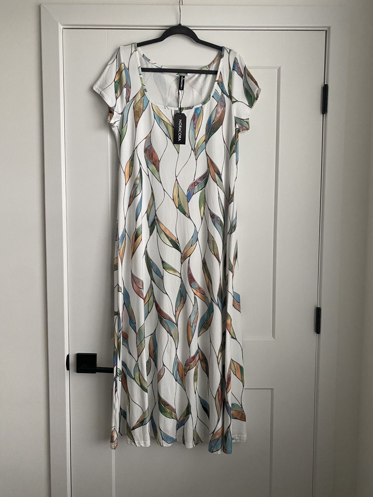 Other NWT Noracora womens short sleeve printed jersey maxi dress Size M / US 6-8 / IT 42-44 - 2 Thumbnail