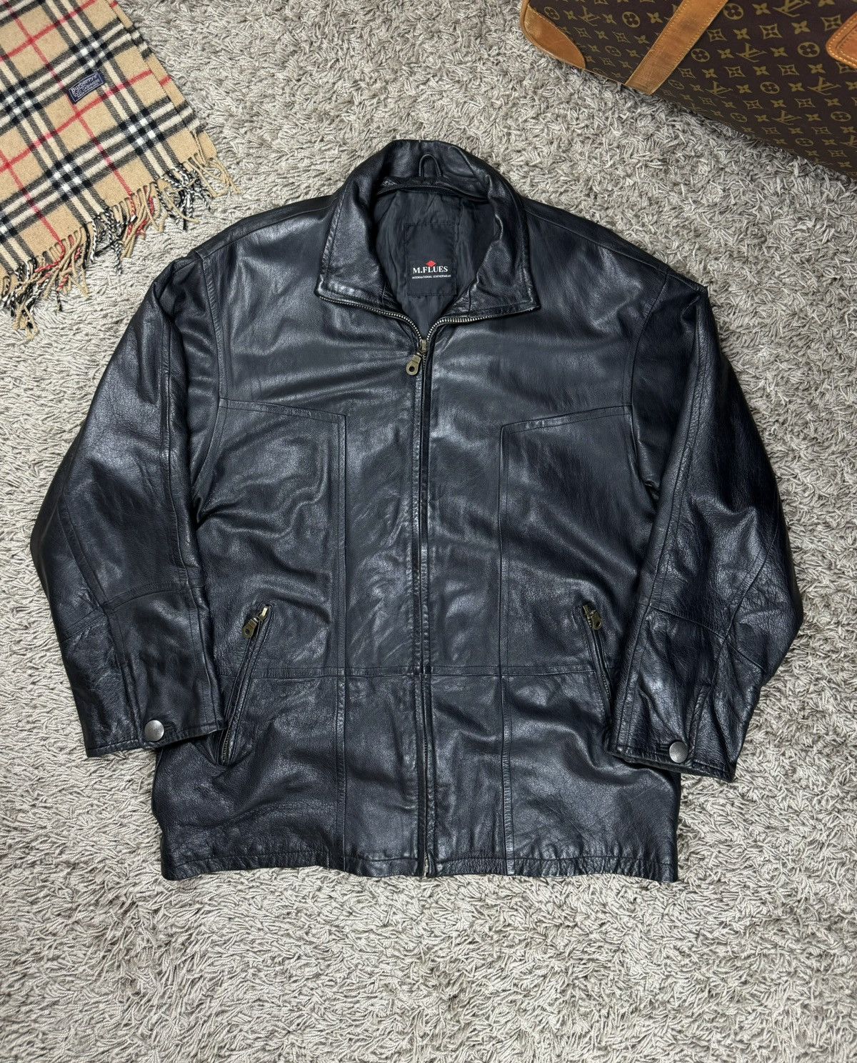 Vintage Vintage leather bomber jacket 90s original retro casual item Size US XL / EU 56 / 4 - 1 Thumbnail
