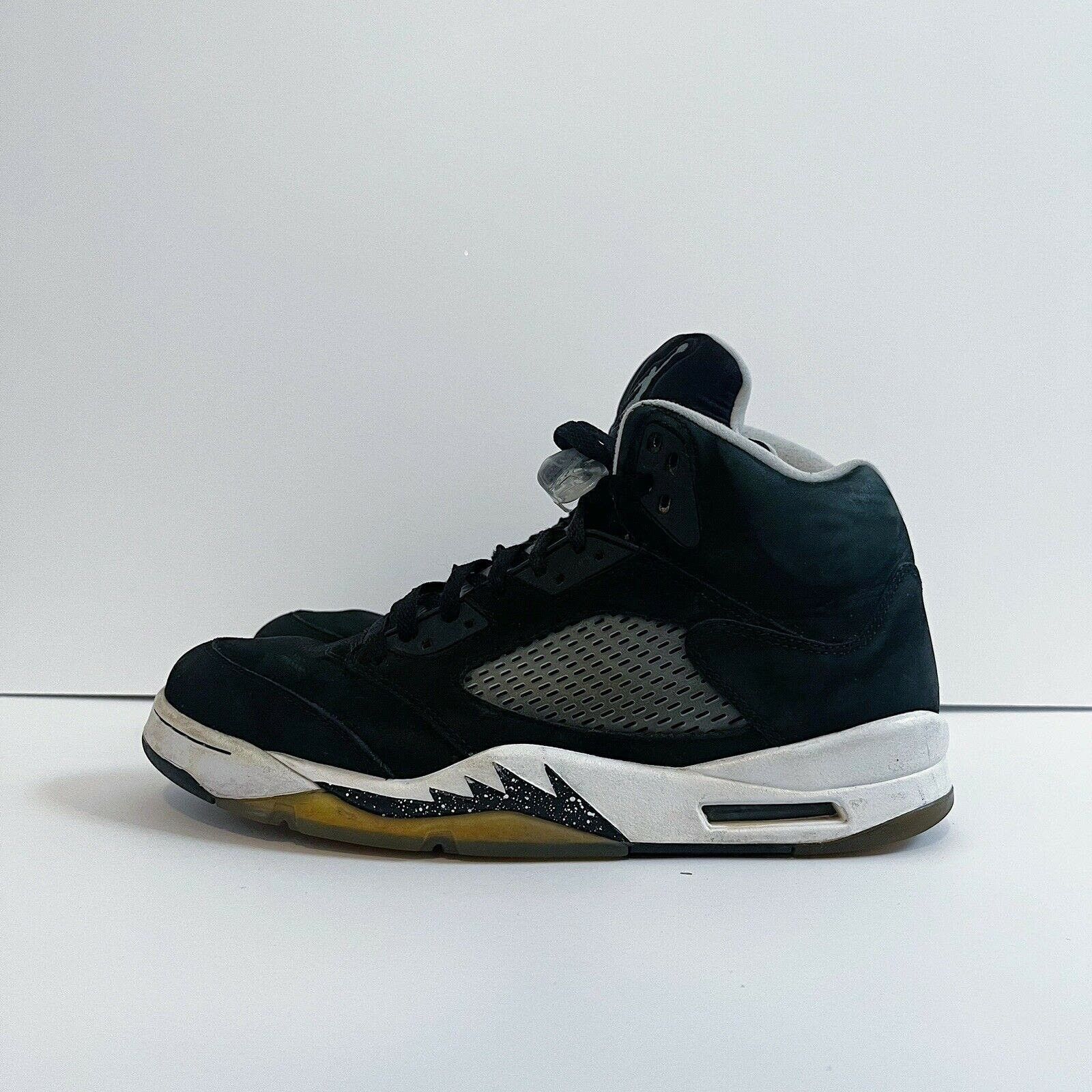 image of 2013 Nike Air Jordan V 5 Retro Oreo Moonlight 136027 035 Shoes in Black, Men's (Size 12)