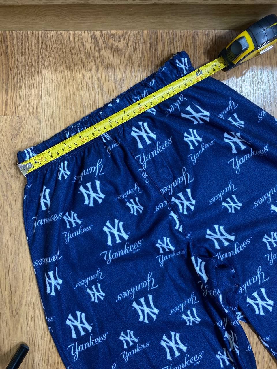MLB × Vintage Crazy Vintage Baggy Y2K New York Yankees Sweatpants USA Size US 32 / EU 48 - 13 Thumbnail