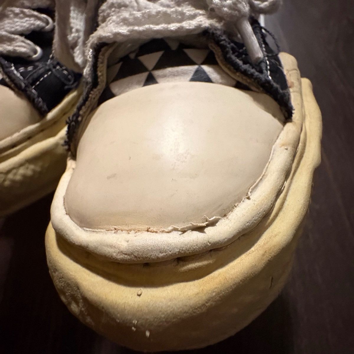 Maison MIHARA YASUHIRO DISTRESSED CHUNKY SNEAKERS Size US 9 / EU 42 - 5 Thumbnail