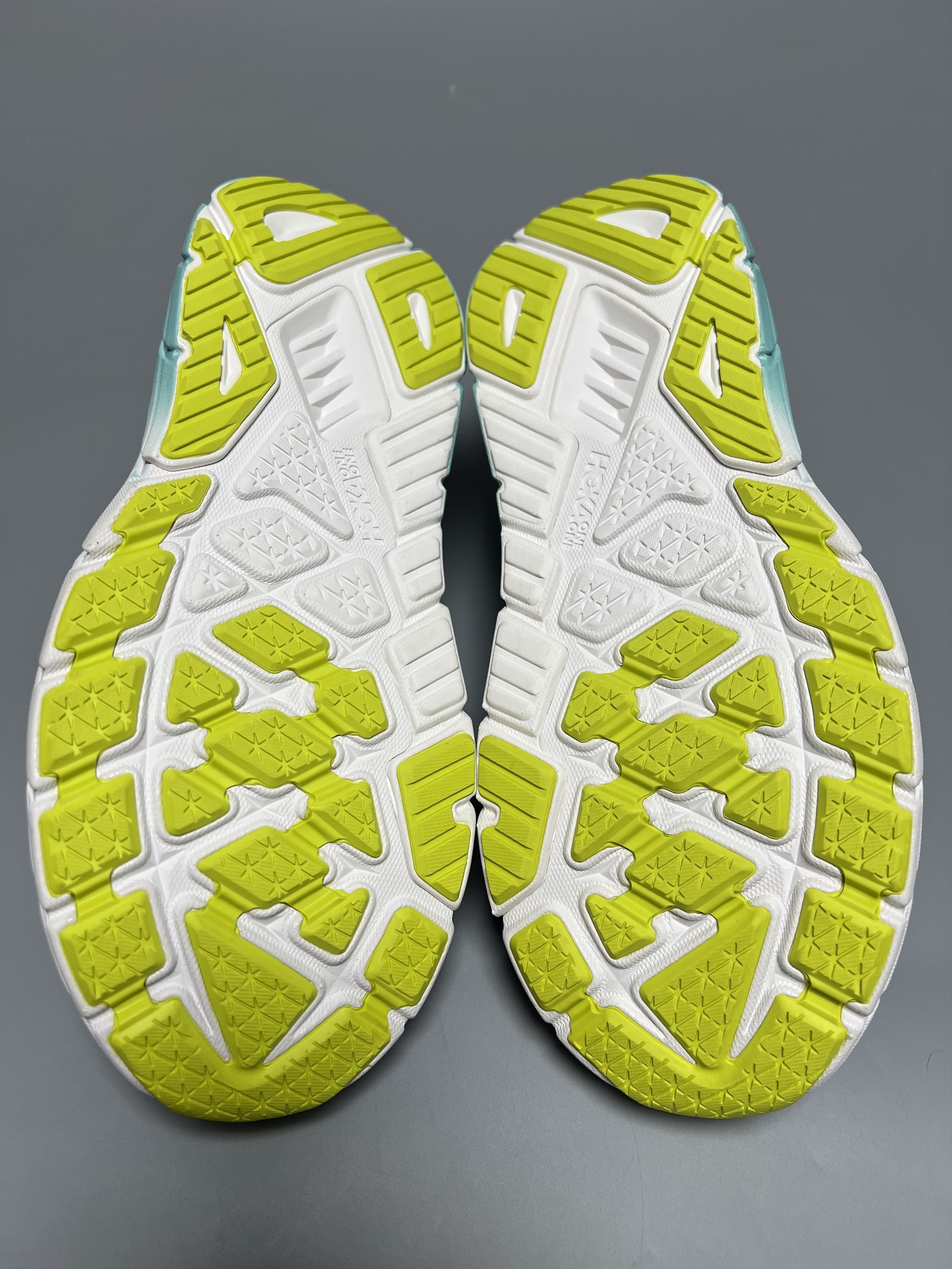Hoka 9.5 EE Hoka One One Arahi 7 Wide Running Shoes Walking Gym Size US 9.5 / EU 42-43 - 6 Thumbnail