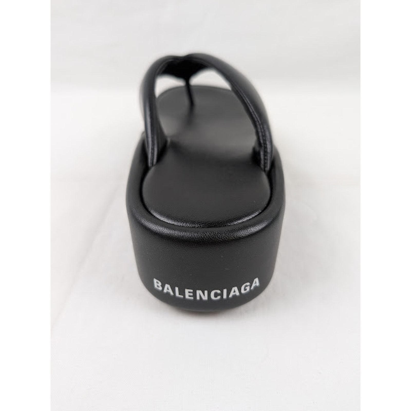 Balenciaga o1rshd1 Smooth Nappa/ Logo Slides in Black/White 38 Size US 8 / IT 38 - 7 Thumbnail