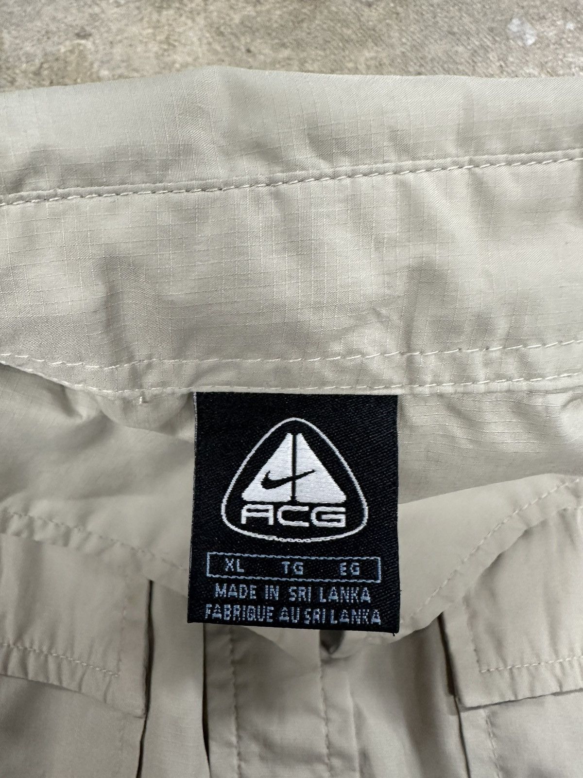 Nike ACG × Vintage Vintage 90s Nike ACG Utility Tactical Cream Windbreaker Size US XL / EU 56 / 4 - 13 Thumbnail
