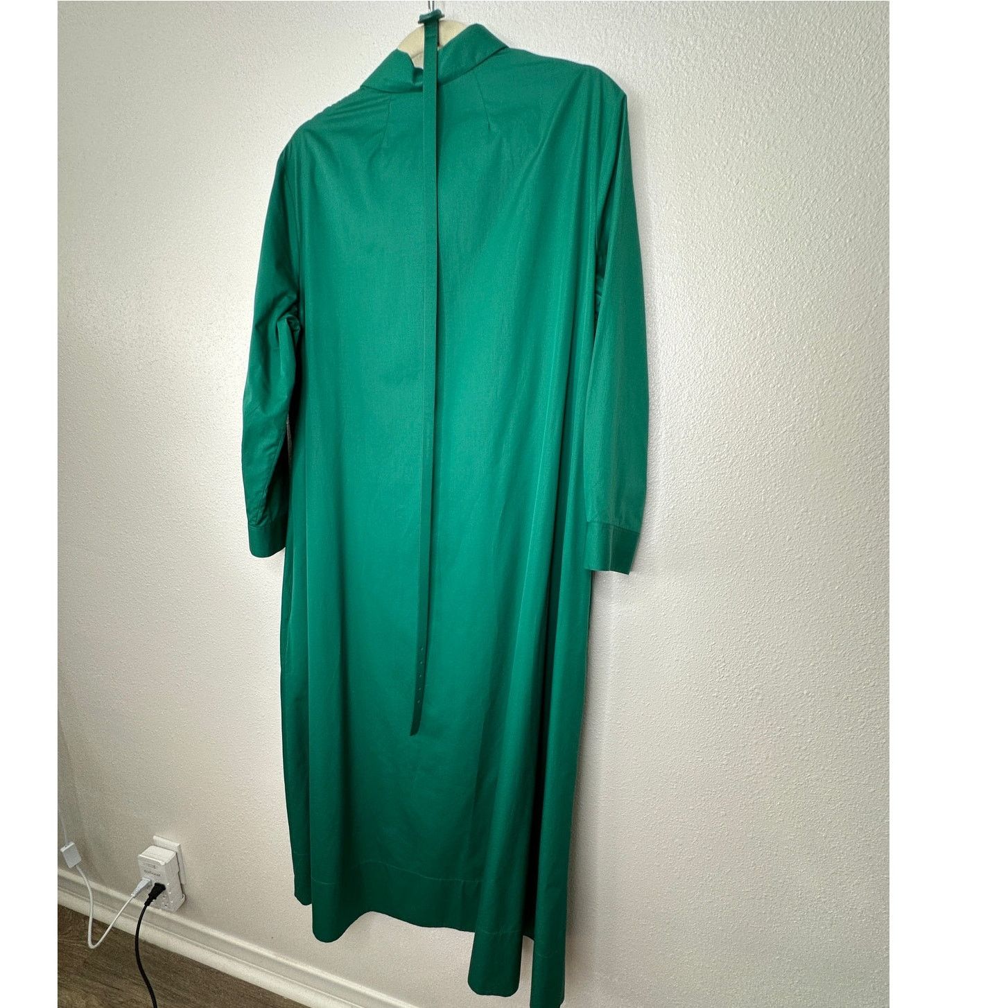 The Row NWT The Row Green Long Sleeve 3/4 Button Belted Shirtdress L Size L / US 10 / IT 46 - 2 Thumbnail
