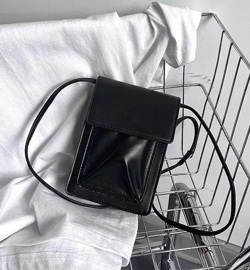 image of Vintage Korean Fashion Black Crossbody Bag, Men's