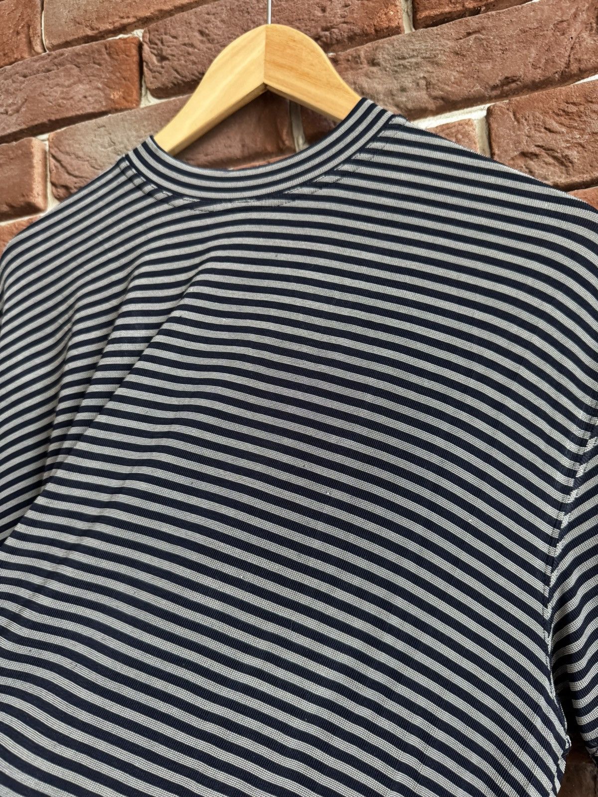 Gianfranco Ferre Vintage 90s Gianfranco Ferré Stripped Tshirt Designer Hype L Size US L / EU 52-54 / 3 - 4 Thumbnail