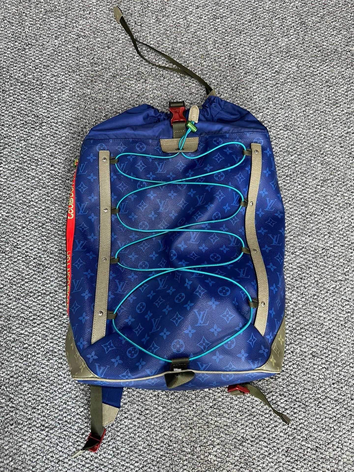 Louis Vuitton LV Louis Vuitton Mountaineering Backpack Size ONE SIZE - 1 Thumbnail