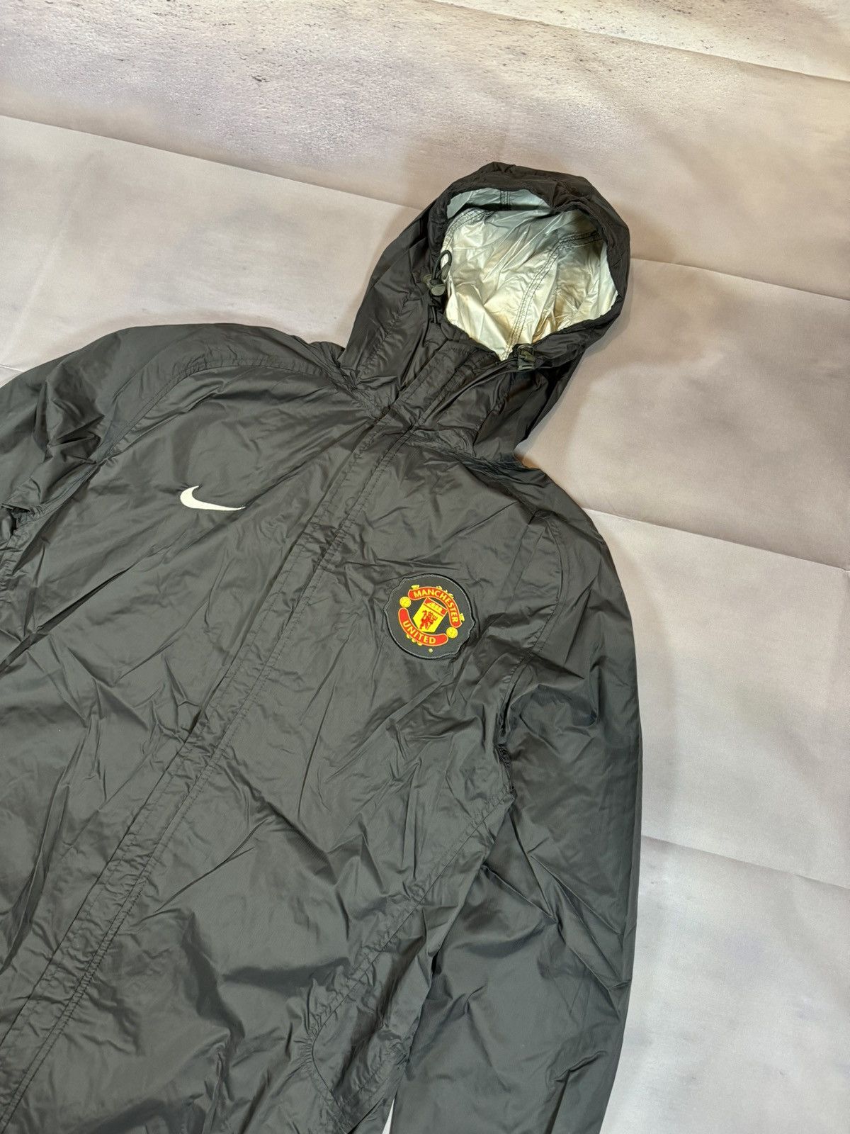 Nike × Vintage Vintage Manchester United Raincoat Training Nike Jacket Size US M / EU 48-50 / 2 - 2 Thumbnail