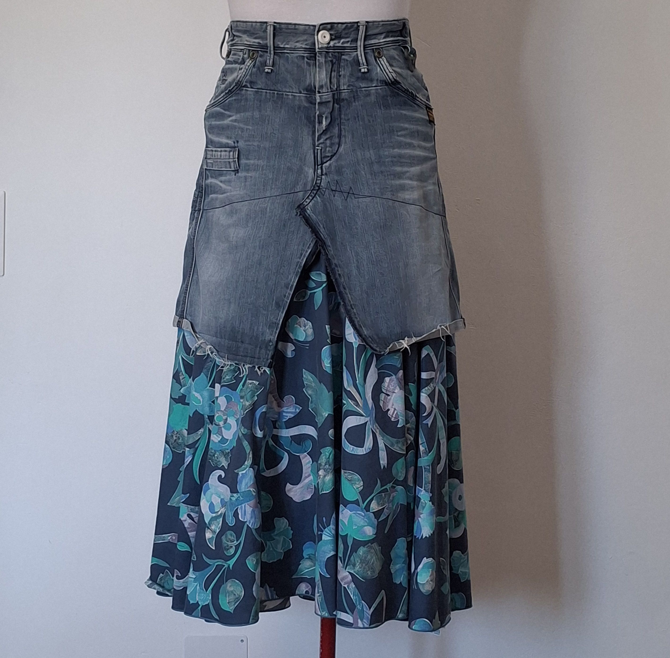 G-Star One of One Reworked G-Star Blue Denim Floral Skirt Size 33" - 1 Thumbnail