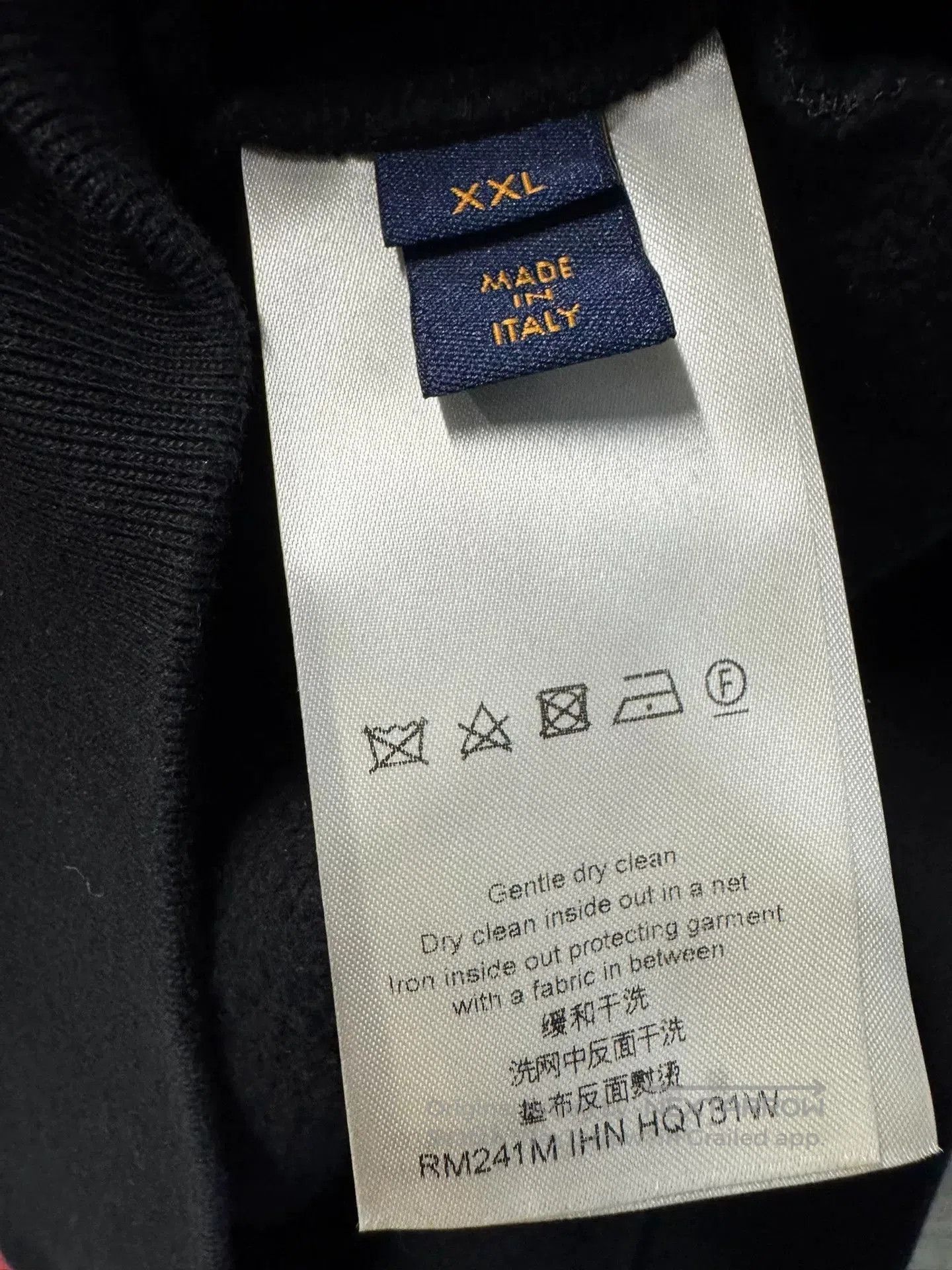 Louis Vuitton Louis Vuitton Gradient Logo Hoodie. Size US M / EU 48-50 / 2 - 3 Thumbnail