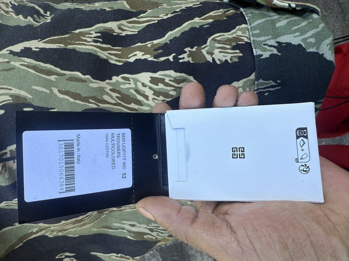 Givenchy Givenchy Tiger Camo Cargo Pants Size US 36 / EU 52 - 21 Thumbnail