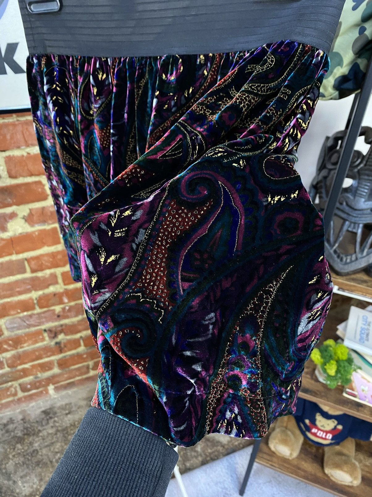 Designer × Sandro Sandro Viscose Silk Blend Velour/Velvet Paisley Skirt Size 26" / US 2 / IT 38 - 8 Thumbnail