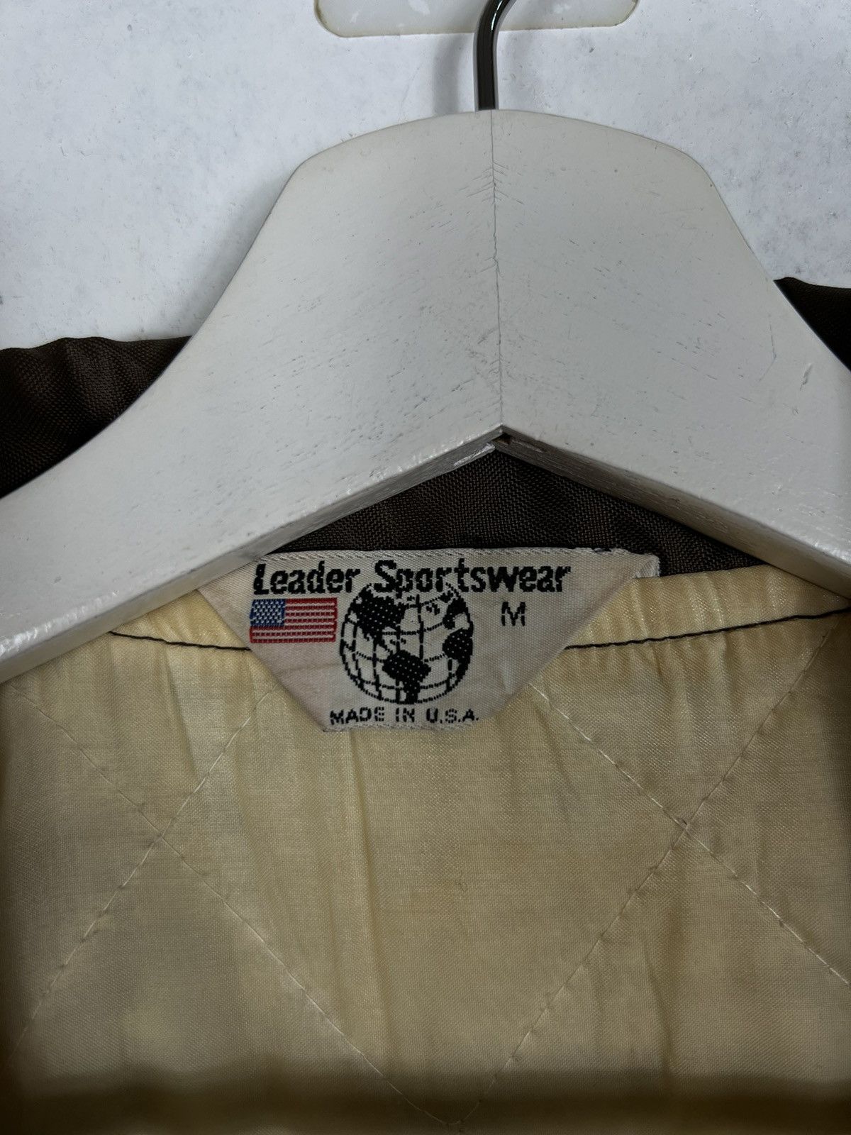Vintage 🔥 VINTAGE LEADER SPORTWEAR MEADOWLANDS ARENA OPERATIONS Size US M / EU 48-50 / 2 - 14 Thumbnail