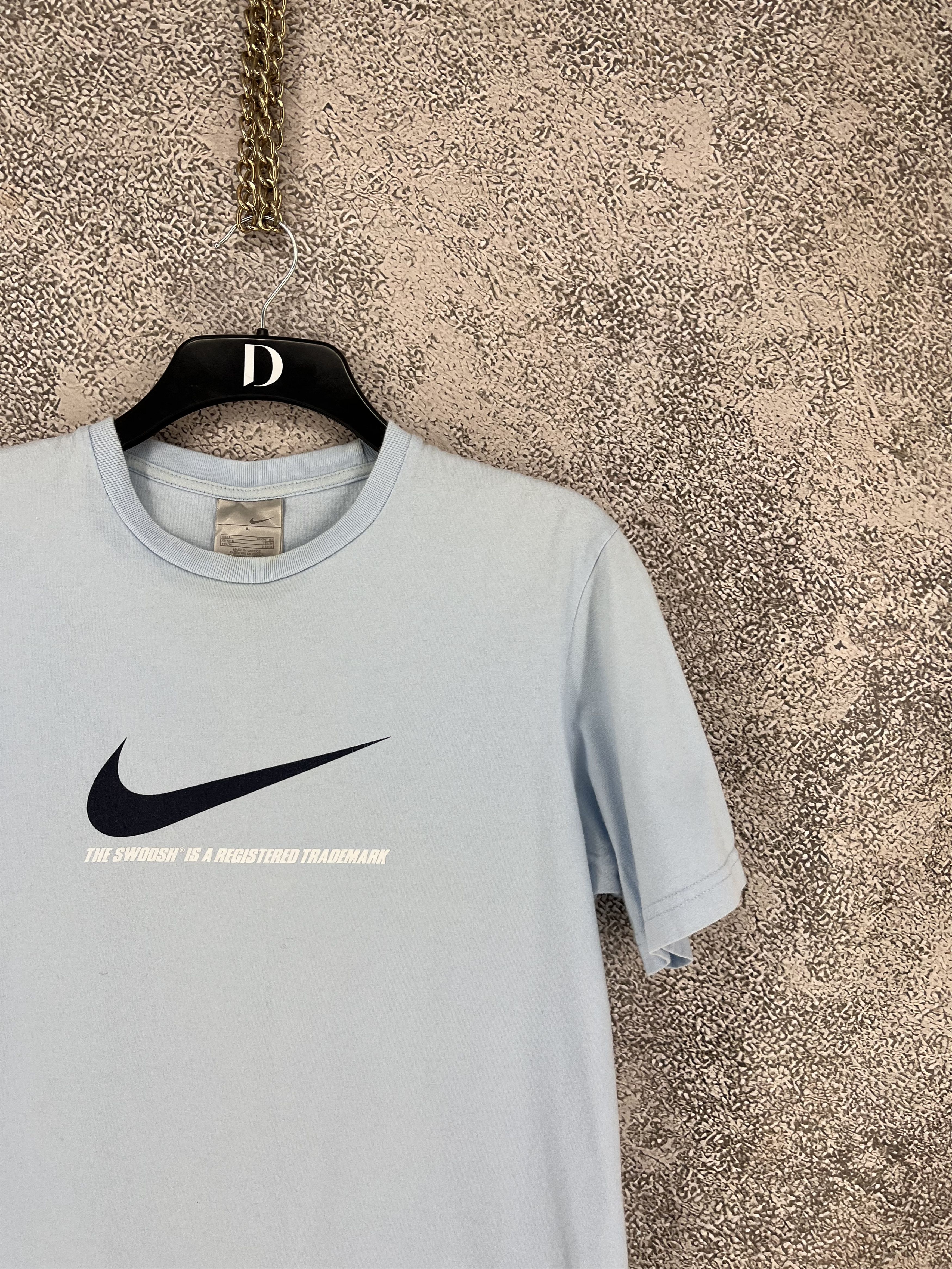 Nike NIKE T-Shirt White Big Blue Logo Size L Original Sportswear Size US L / EU 52-54 / 3 - 4 Thumbnail