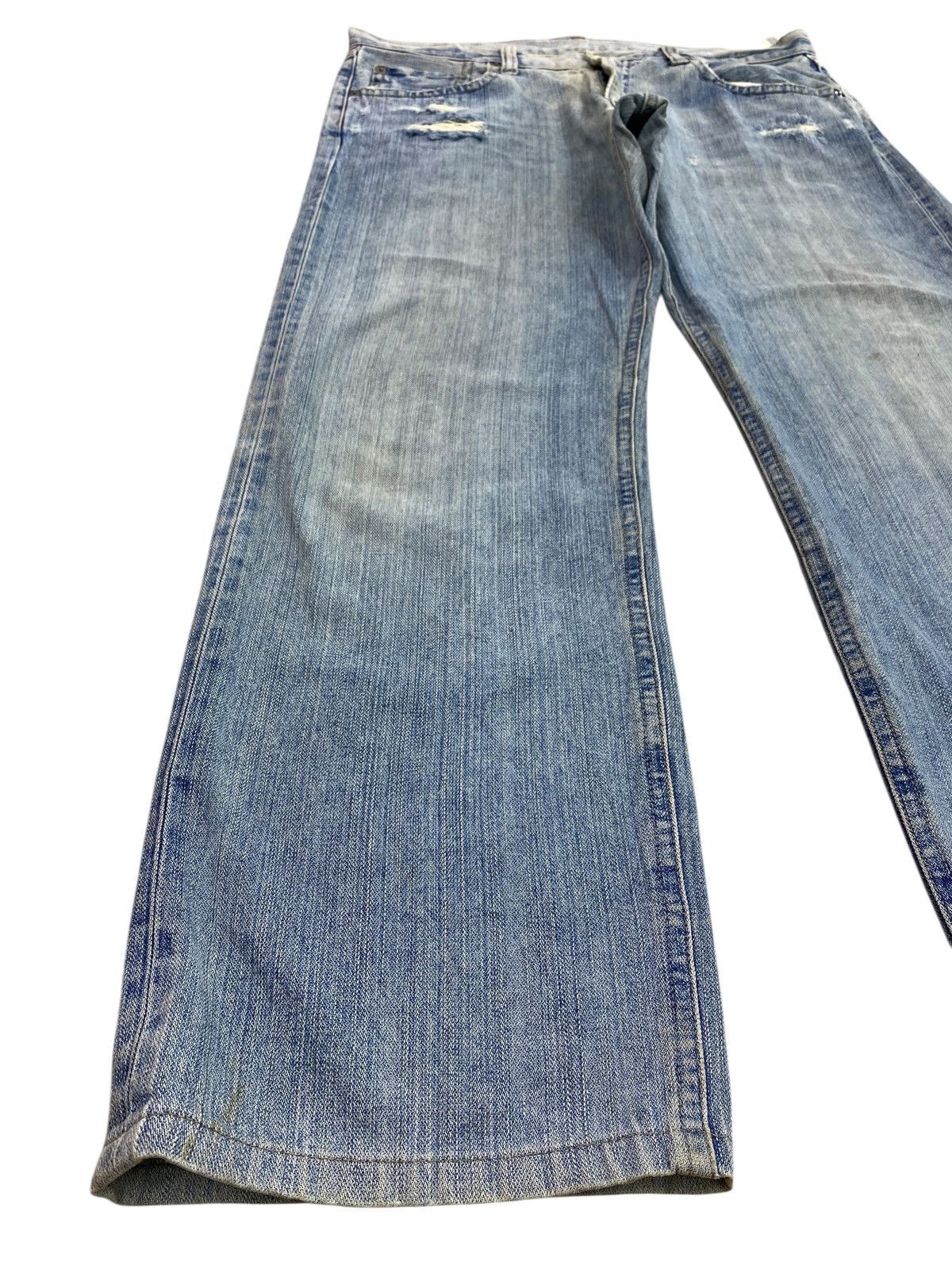 Uniqlo Uniqlo Faded Blue Wash Ripped Style Loose Jeans Size US 36 / EU 52 - 7 Thumbnail