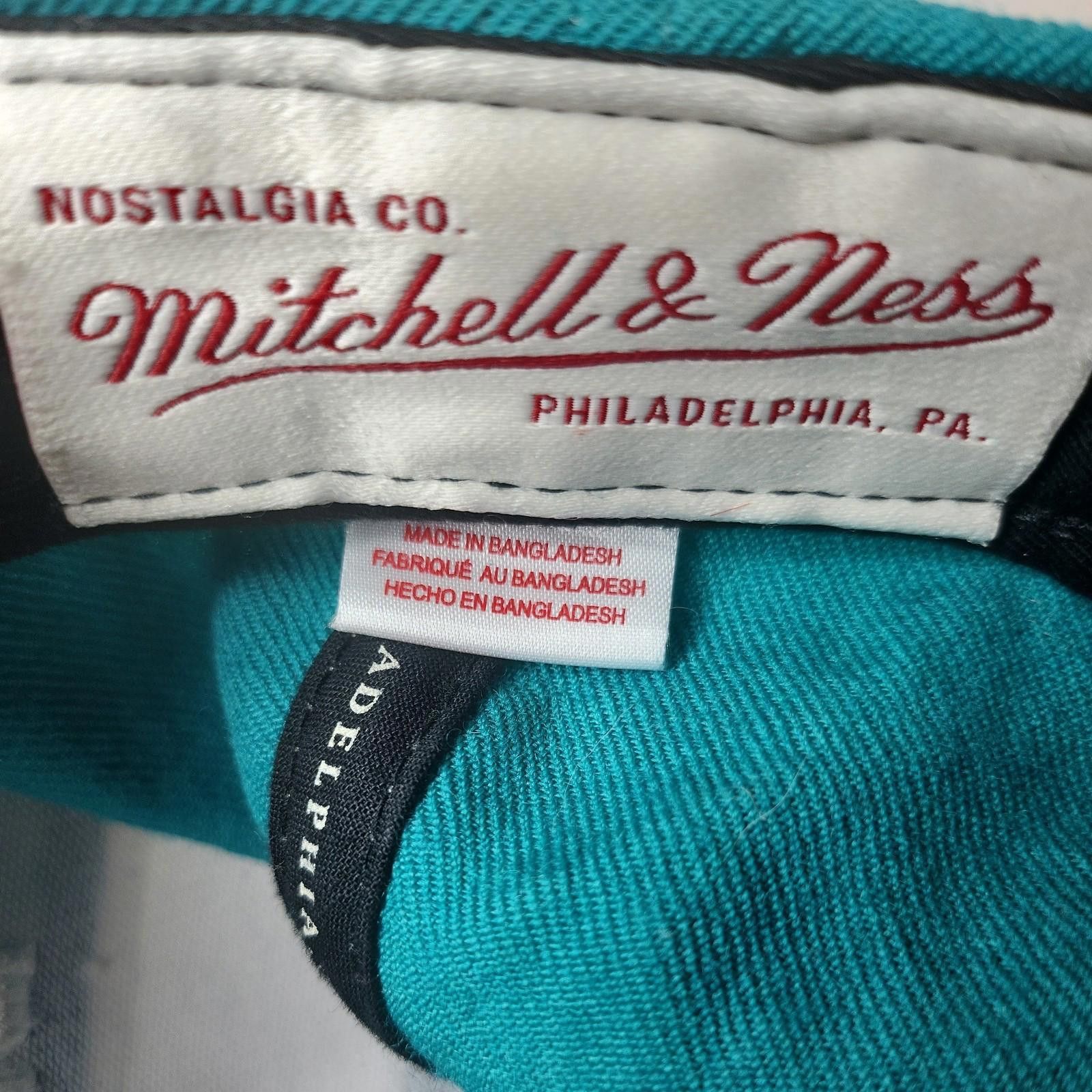 Mitchell & Ness GRIZZLIES VINTAGE Mitchell & Ness NBA Vancouver Classic Y2K Size ONE SIZE - 9 Thumbnail
