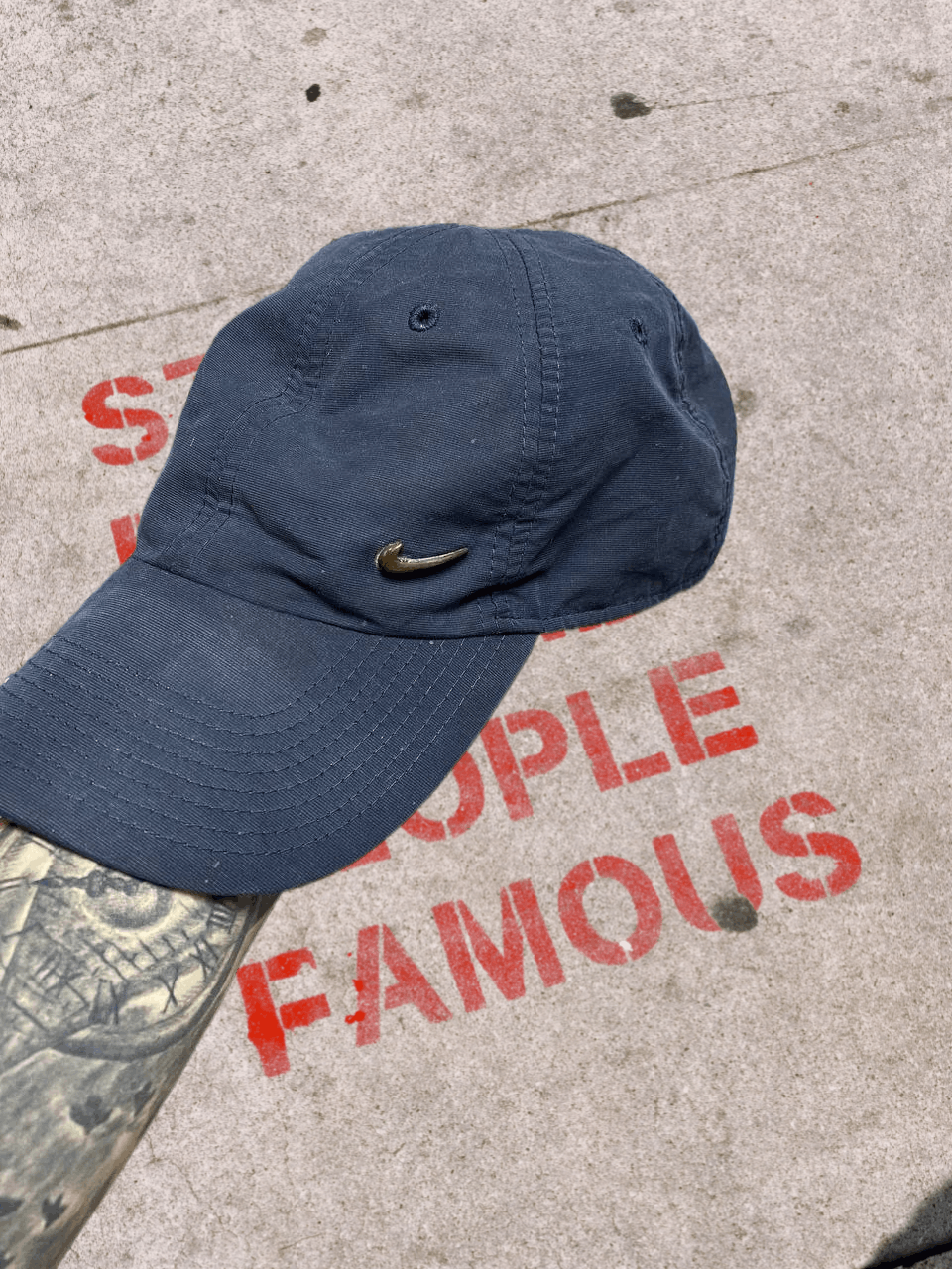 Nike Nike Vintage Knit Swoosh Y2K Beanie Striped Size ONE SIZE - 1 Thumbnail