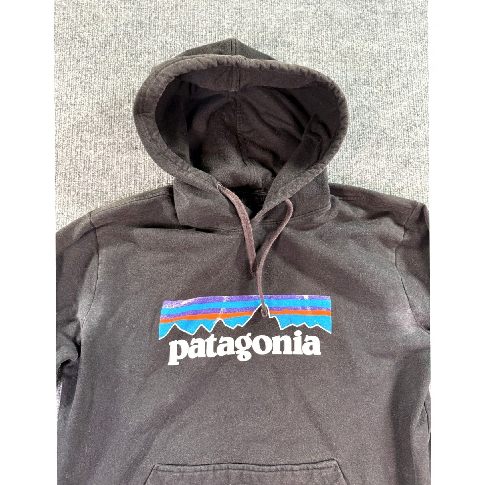 Patagonia Patagonia Hoodie Mens M Black Fitz Roy Horizons Logo Pullover Graphic Sweatshirt Size US M / EU 48-50 / 2 - 2 Thumbnail