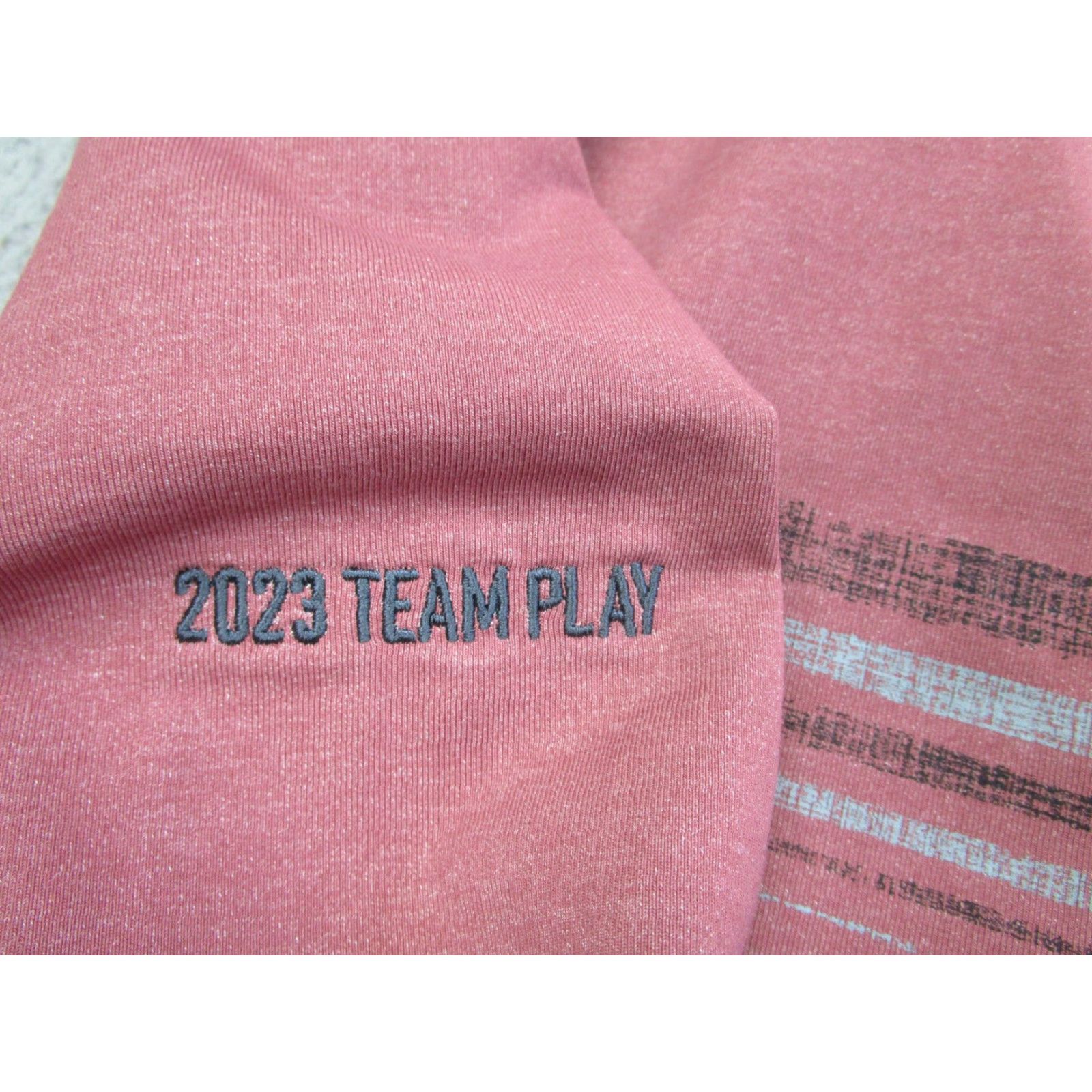 TravisMathew TravisMathew Pullover Mens Large Red Valencia Country Club Golf Quarter Zip 2023 Size US L / EU 52-54 / 3 - 5 Thumbnail