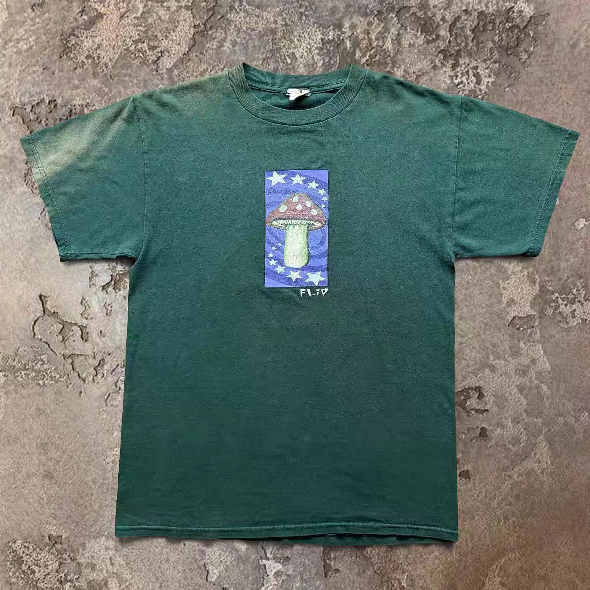 Vintage Green washed retro mushroom print t-shirt Size US M / EU 48-50 / 2 - 1 Thumbnail