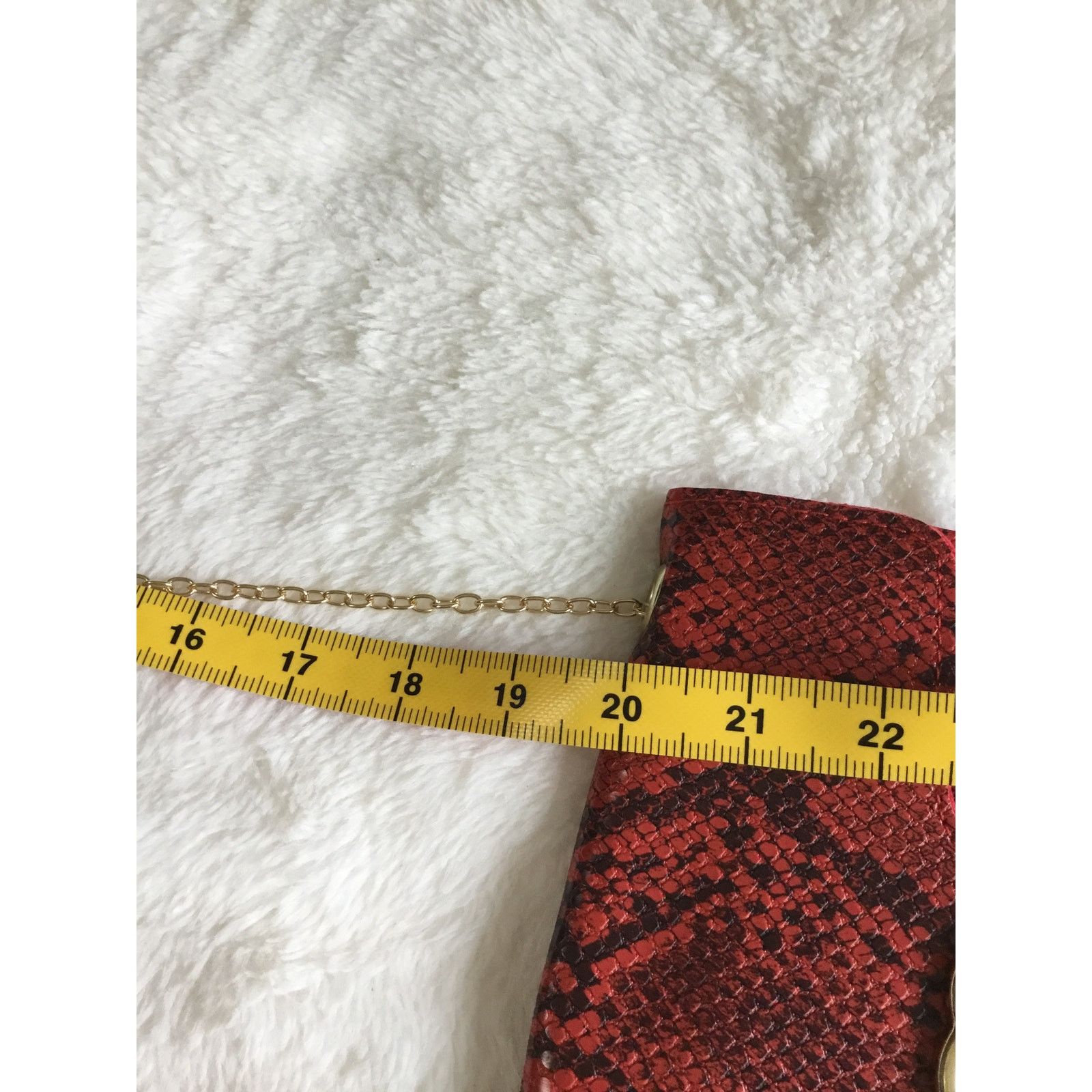 Other Red Faux Snake Leather Metal Rings Gold Chain Crossbody Bag Size ONE SIZE - 12 Thumbnail