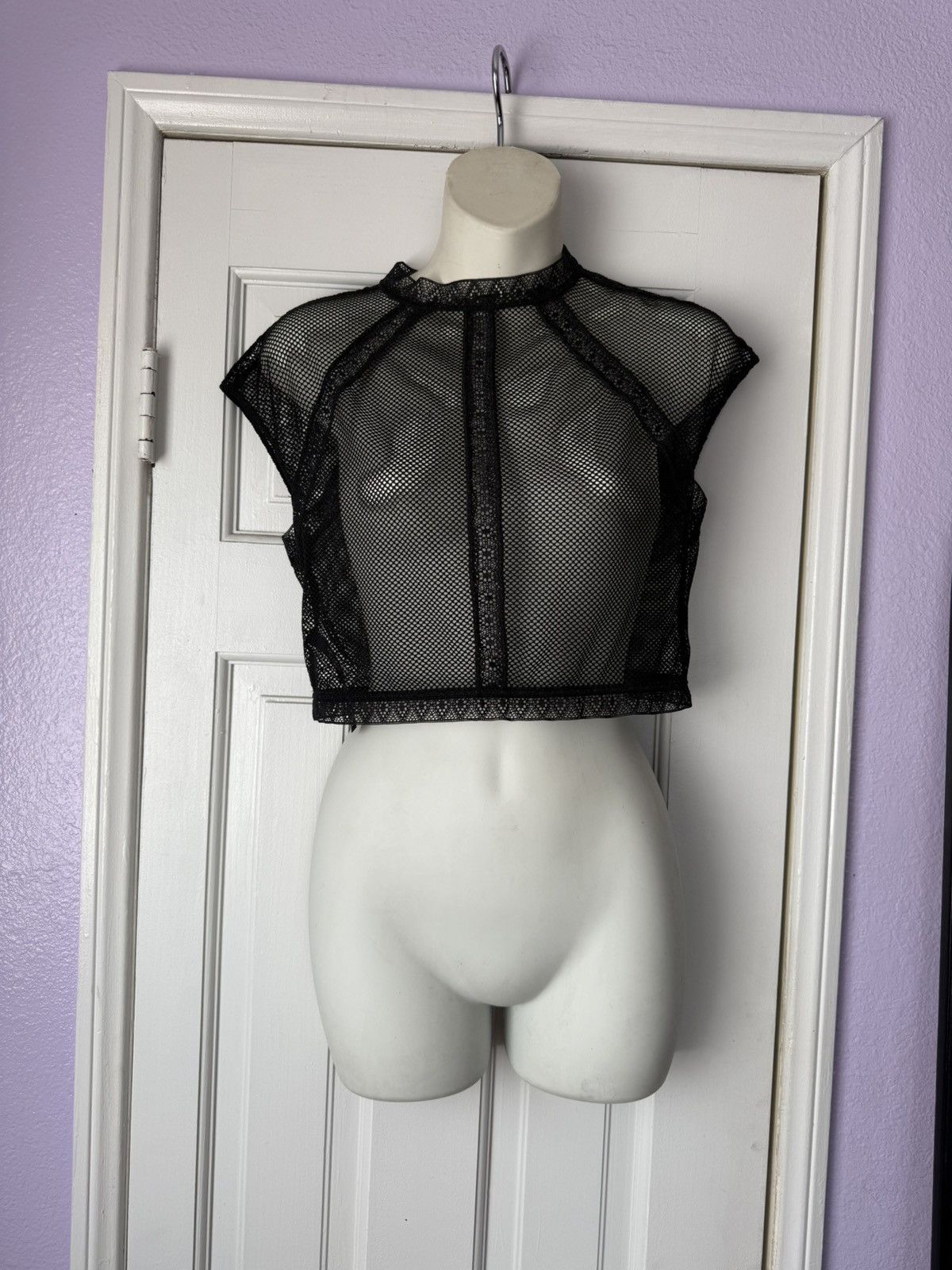 Victoria's Secret Victoria's Secret Fishnets Crop Top Size L / US 10 / IT 46 - 4 Thumbnail