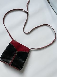 LOEWE Loewe Anton messenger bag 307.41 leather red system