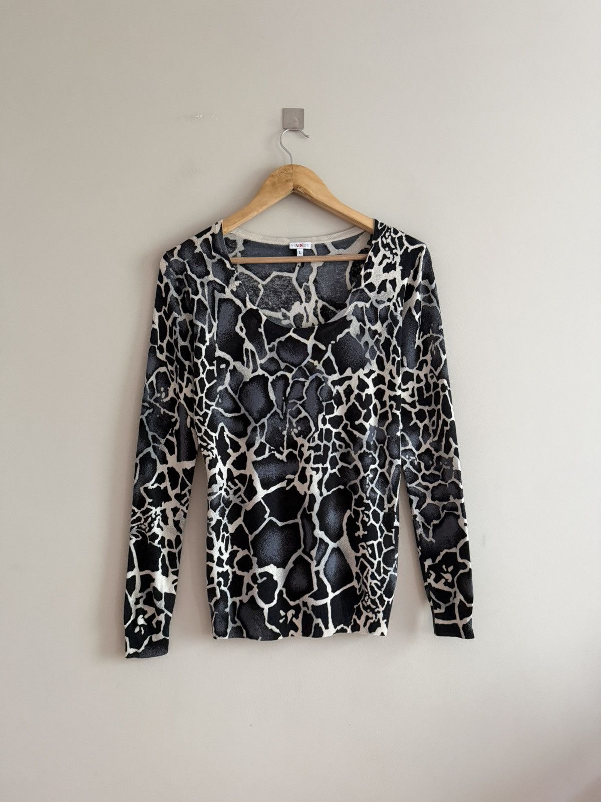 Versace Jeans Couture Vintage Versace Abstract Knit Sweater Size L / US 10 / IT 46 - 1 Thumbnail