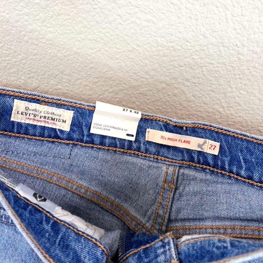 Levi's VINTAGE Levi's Jeans 70s High Flare Distressed Big E Blue Wash Women 27x32 NWT Size 27" / US 4 / IT 40 - 2 Thumbnail