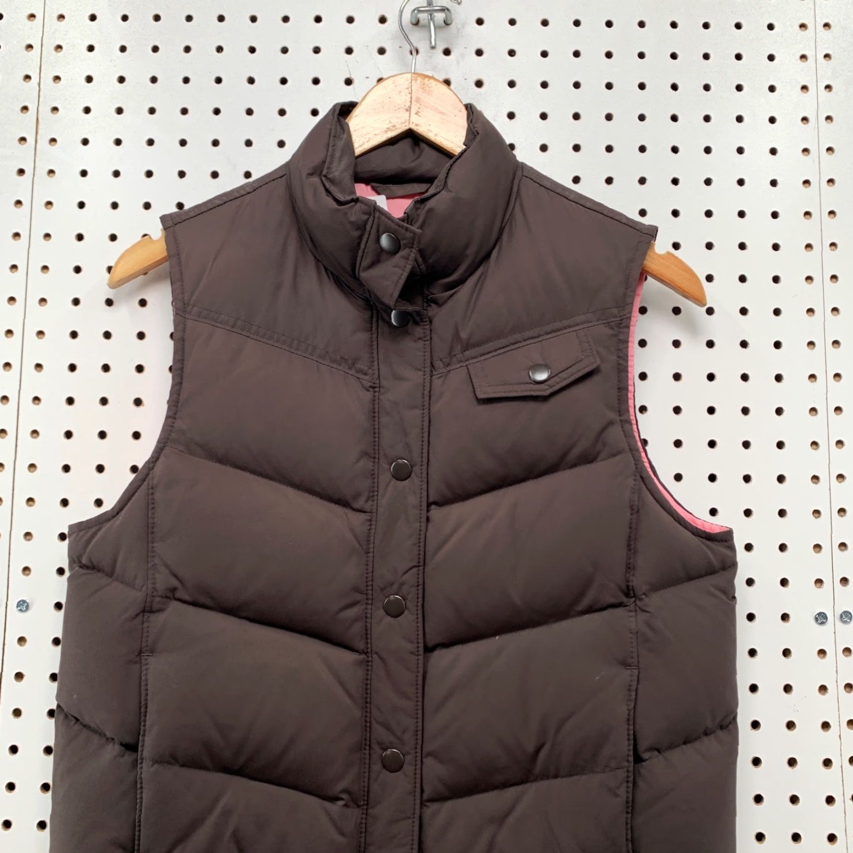 Gap Gap Women Vest Puffer Down Liner Sleeveless Brown Pink Small 18.5x22.5 Winter Fall Spring Casual Size S / US 4 / IT 40 - 4 Thumbnail