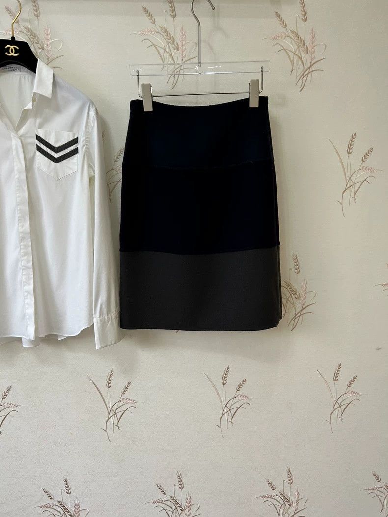 Loro Piana LORO PIANA Dark grey half skirt with sheared wool Size 27" / US 4 / IT 40 - 2 Thumbnail