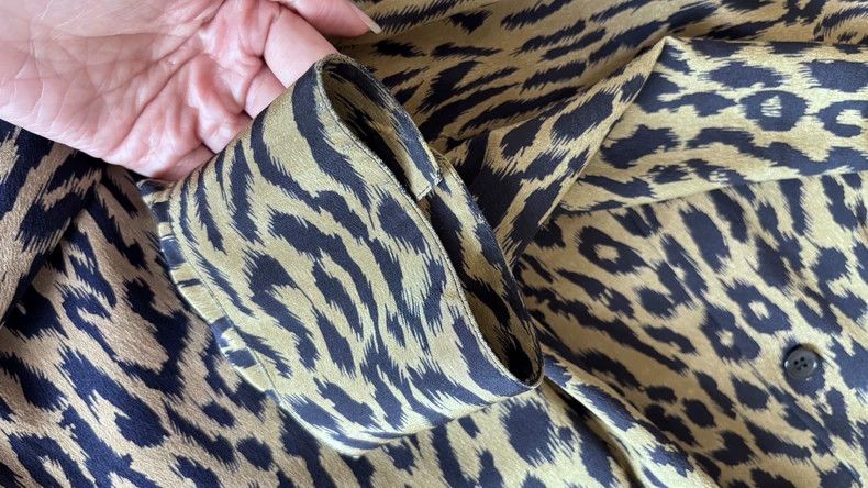 Saint Laurent Paris Saint Laurent Paris size 39 21SS Leopard Shirt Size US M / EU 48-50 / 2 - 7 Thumbnail
