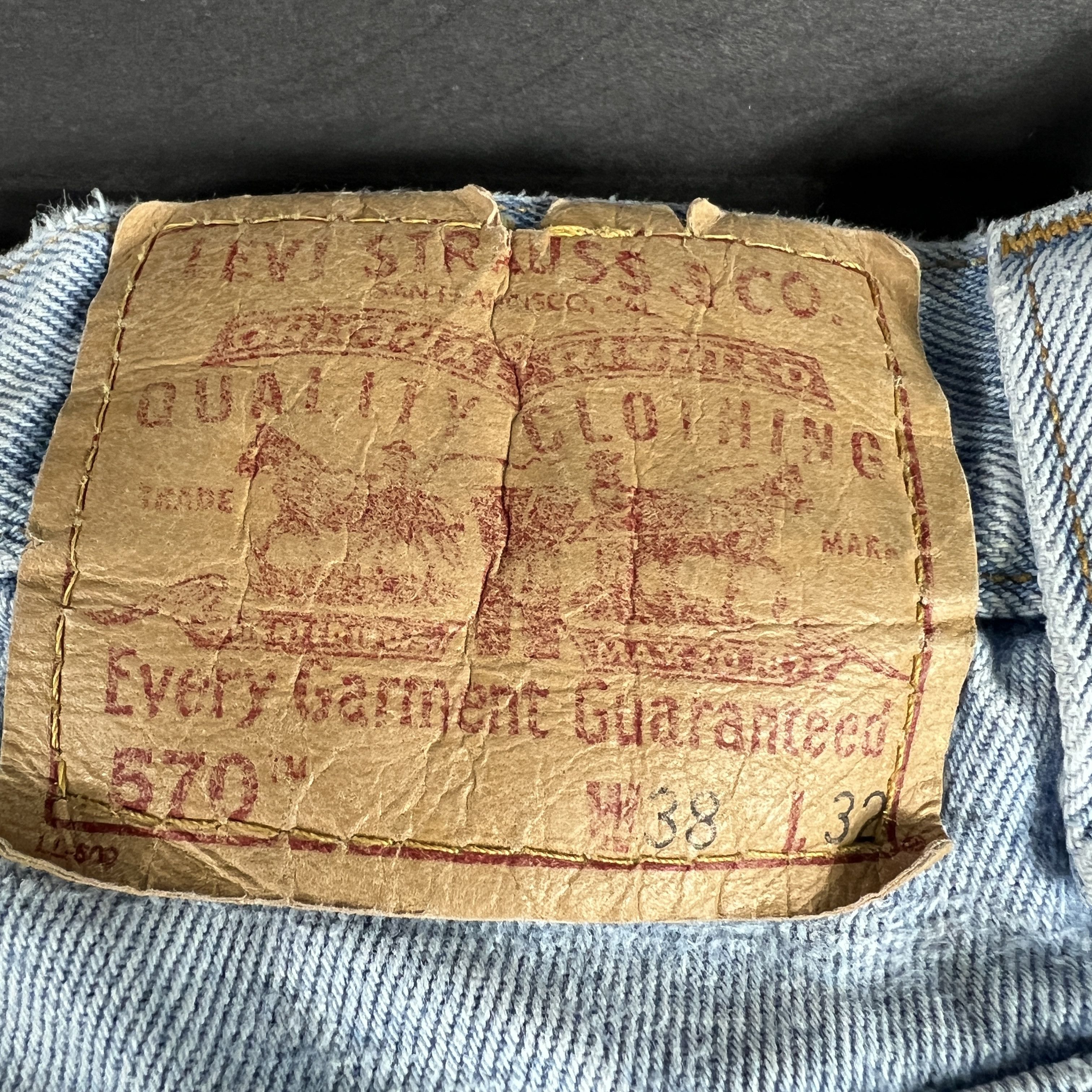 Levi's × Vintage Y2K Levi's Jeans 570 Baggy Light Blue Faded Cotton Denim Size US 38 / EU 54 - 15 Thumbnail