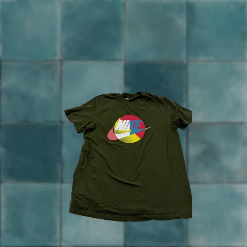 Nike Nike Shirt Mens Large Green Graphic Swoosh Logo Multicolor Short Sleeve Tee Size US L / EU 52-54 / 3 - 1 Thumbnail