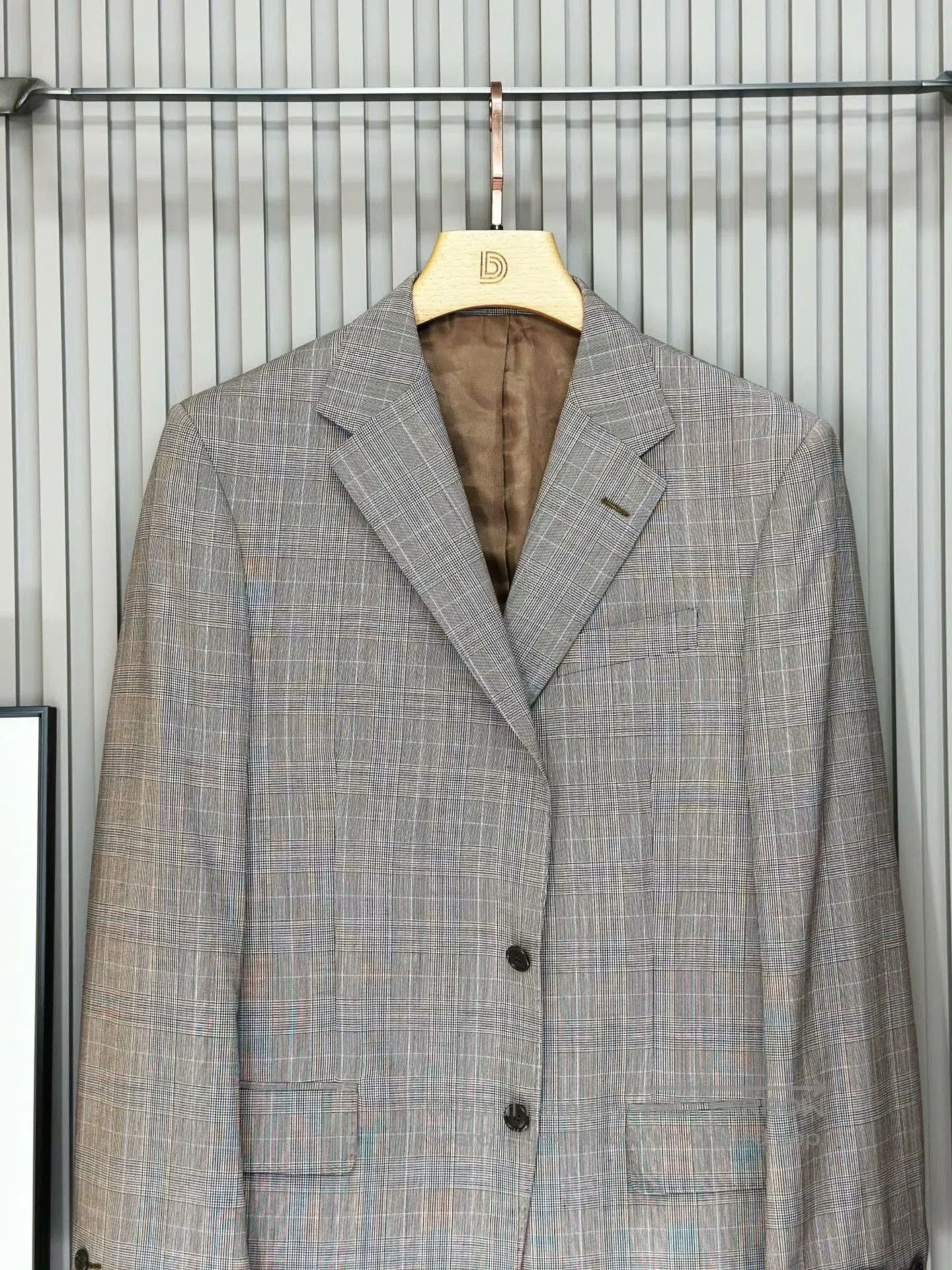Ermenegildo Zegna Ermenegildo Zegna Gray-Brown Wool Suit. Size US M / EU 48-50 / 2 - 5 Thumbnail
